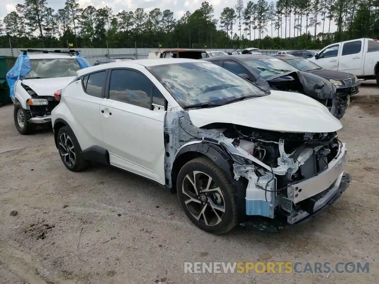 1 Photograph of a damaged car JTNKHMBX6M1104653 TOYOTA C-HR 2021