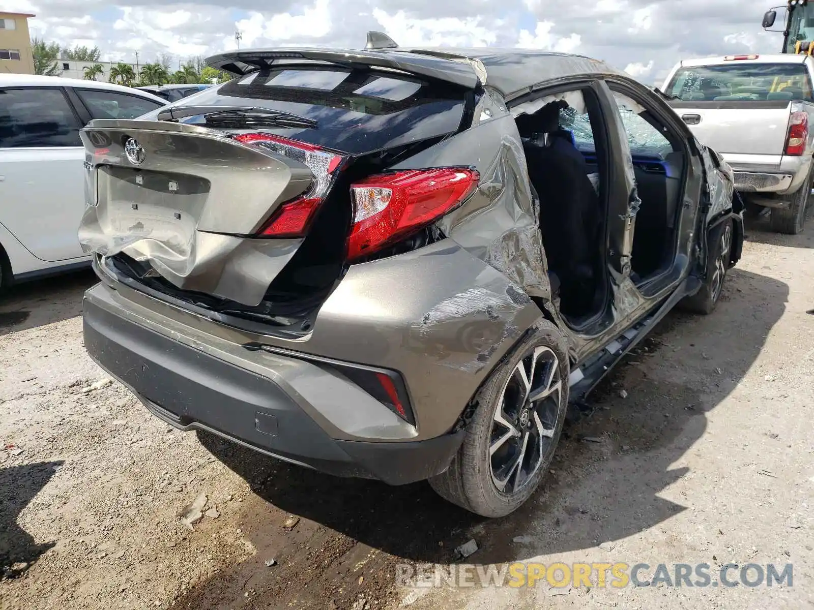 4 Photograph of a damaged car JTNKHMBX6M1107147 TOYOTA C-HR 2021