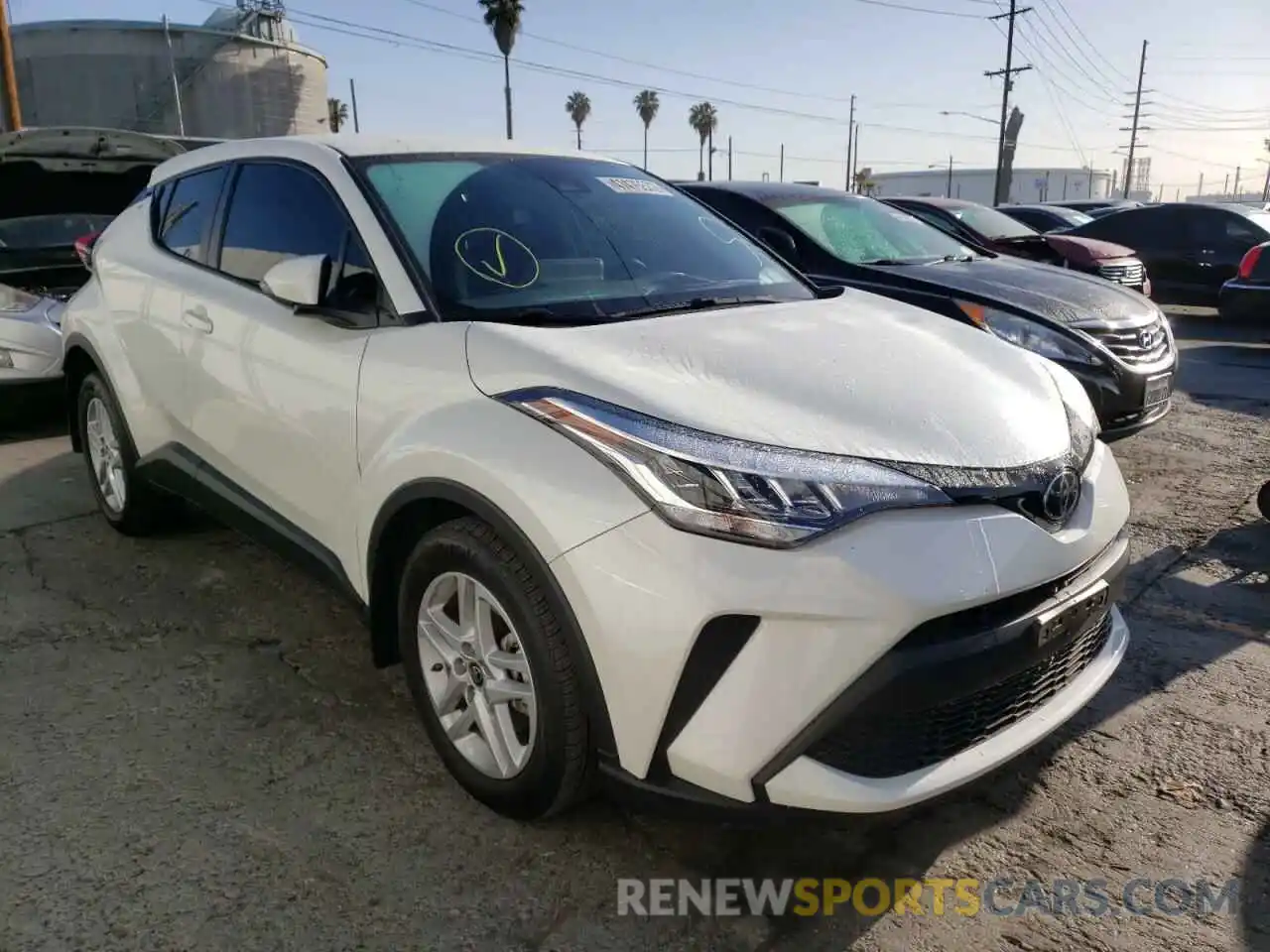 1 Photograph of a damaged car JTNKHMBX6M1107925 TOYOTA C-HR 2021