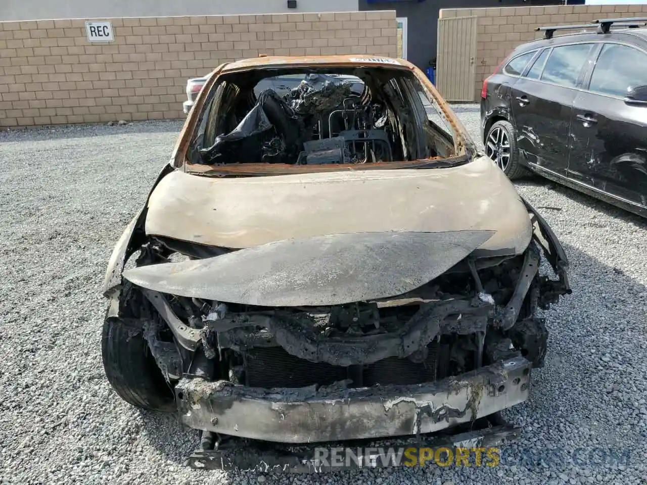 5 Photograph of a damaged car JTNKHMBX6M1108203 TOYOTA C-HR 2021