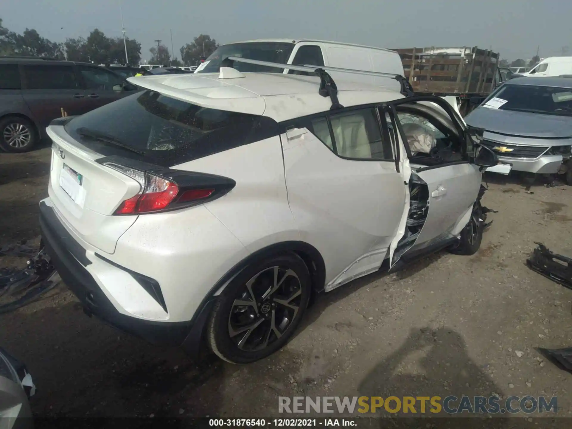 4 Photograph of a damaged car JTNKHMBX6M1110369 TOYOTA C-HR 2021