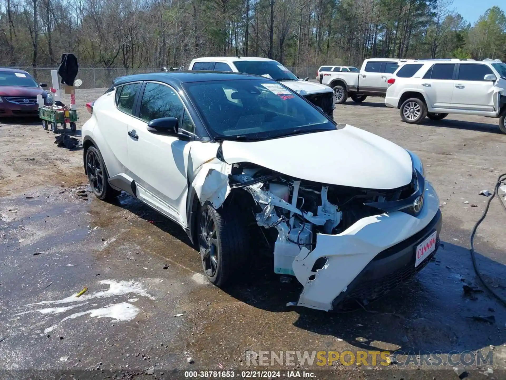 1 Photograph of a damaged car JTNKHMBX6M1113496 TOYOTA C-HR 2021