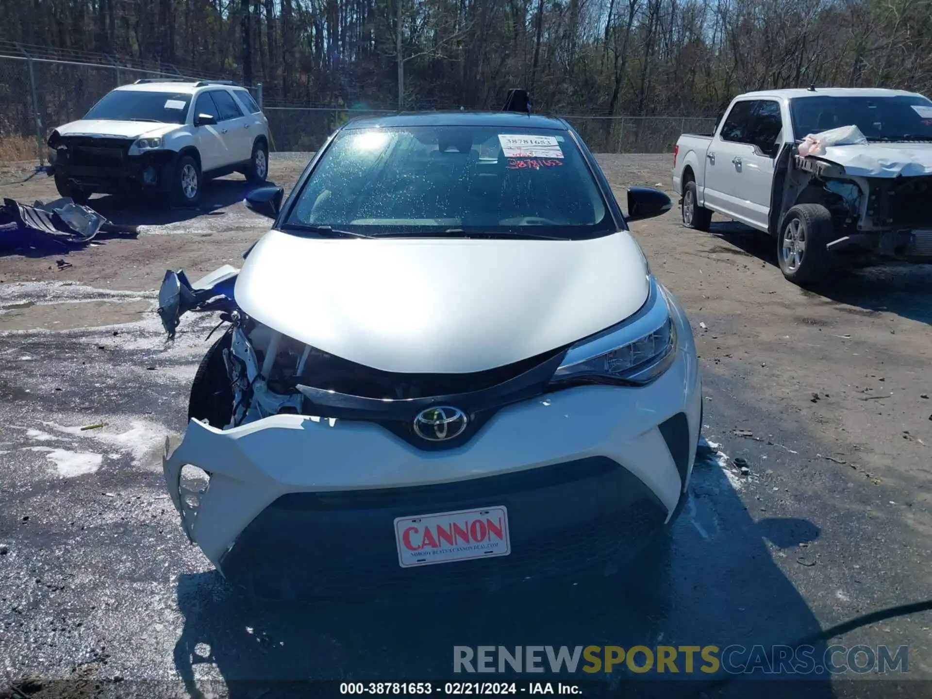 13 Photograph of a damaged car JTNKHMBX6M1113496 TOYOTA C-HR 2021