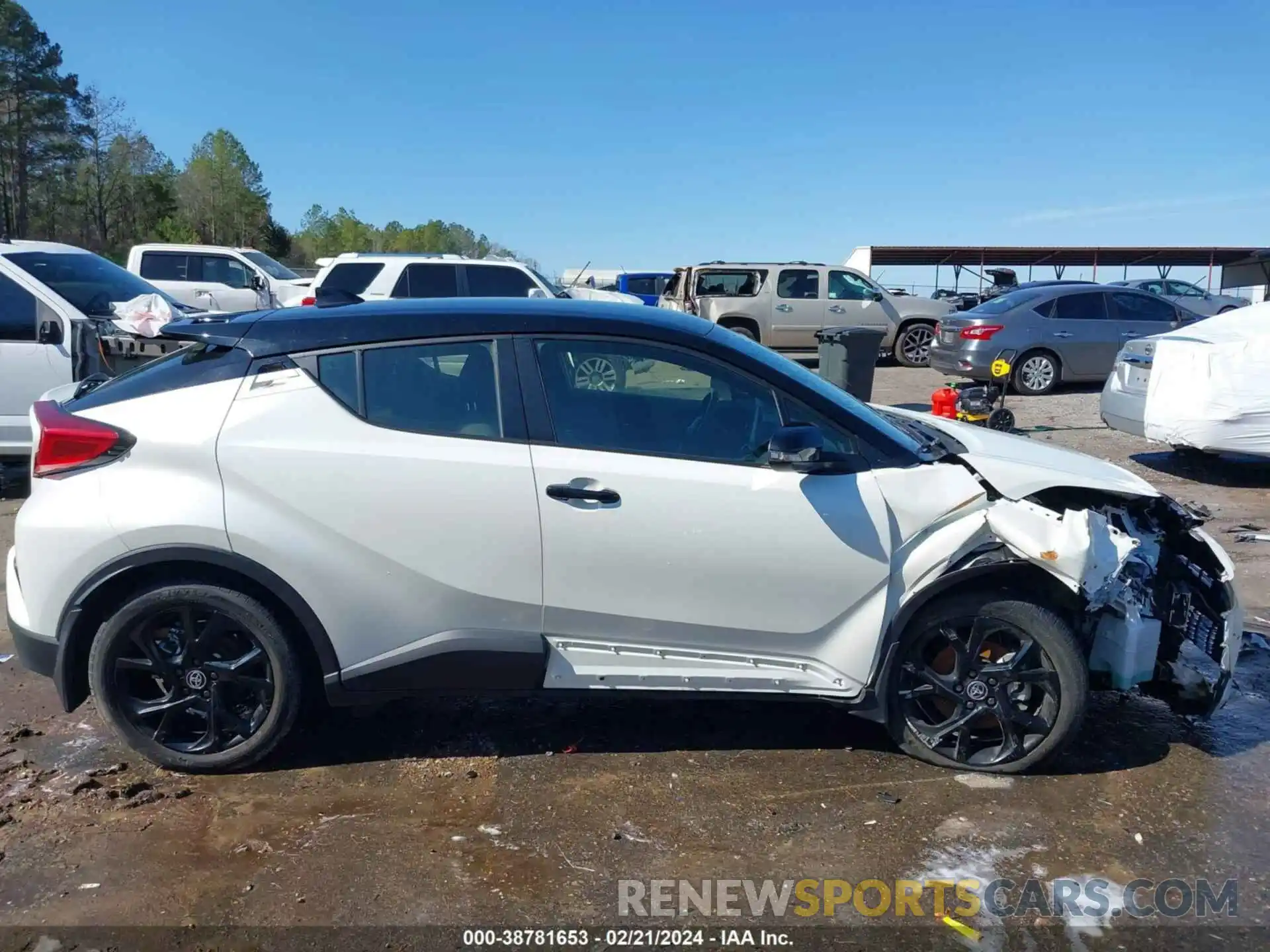 14 Photograph of a damaged car JTNKHMBX6M1113496 TOYOTA C-HR 2021