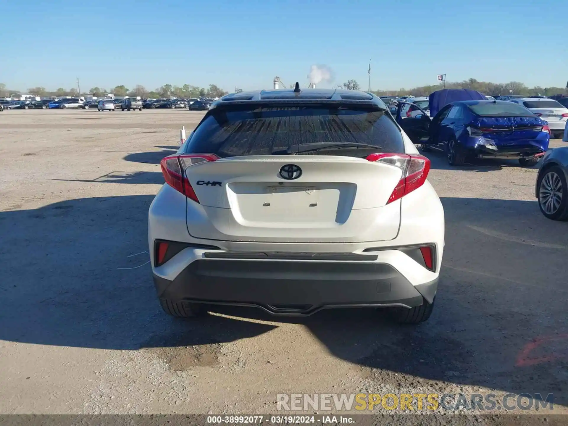 16 Photograph of a damaged car JTNKHMBX6M1122392 TOYOTA C-HR 2021