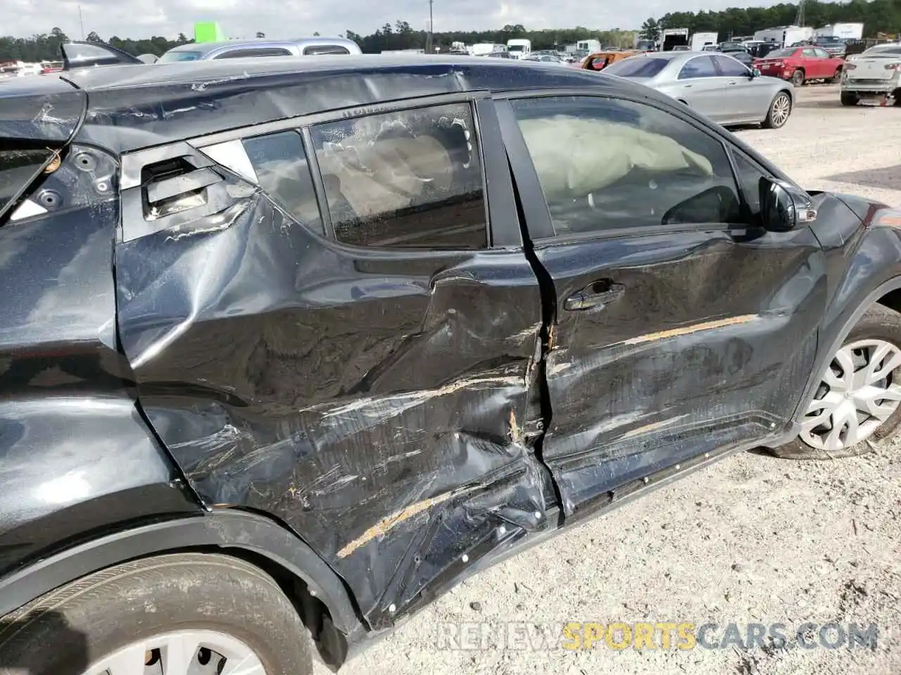 9 Photograph of a damaged car JTNKHMBX7M1110414 TOYOTA C-HR 2021