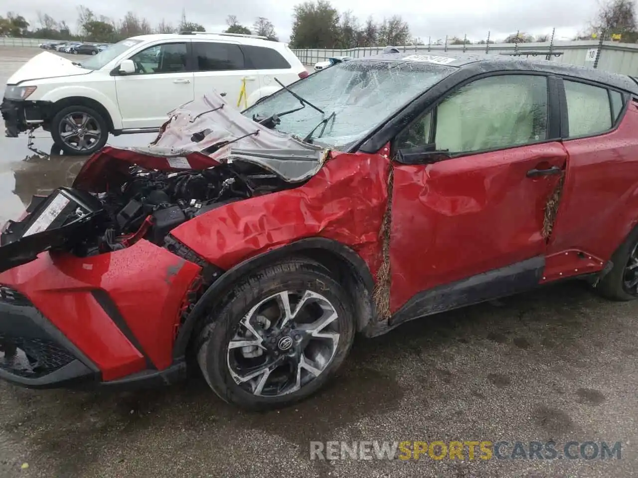 10 Photograph of a damaged car JTNKHMBX7M1110557 TOYOTA C-HR 2021