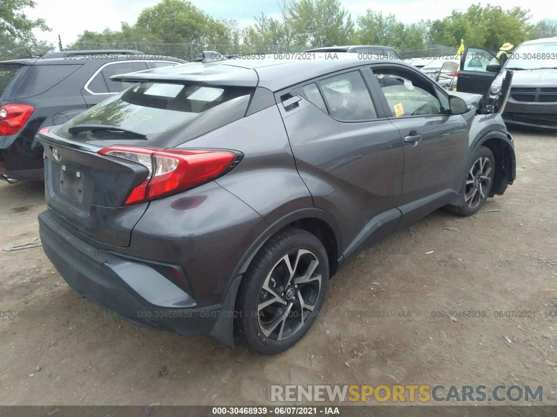 4 Photograph of a damaged car JTNKHMBX7M1115435 TOYOTA C-HR 2021