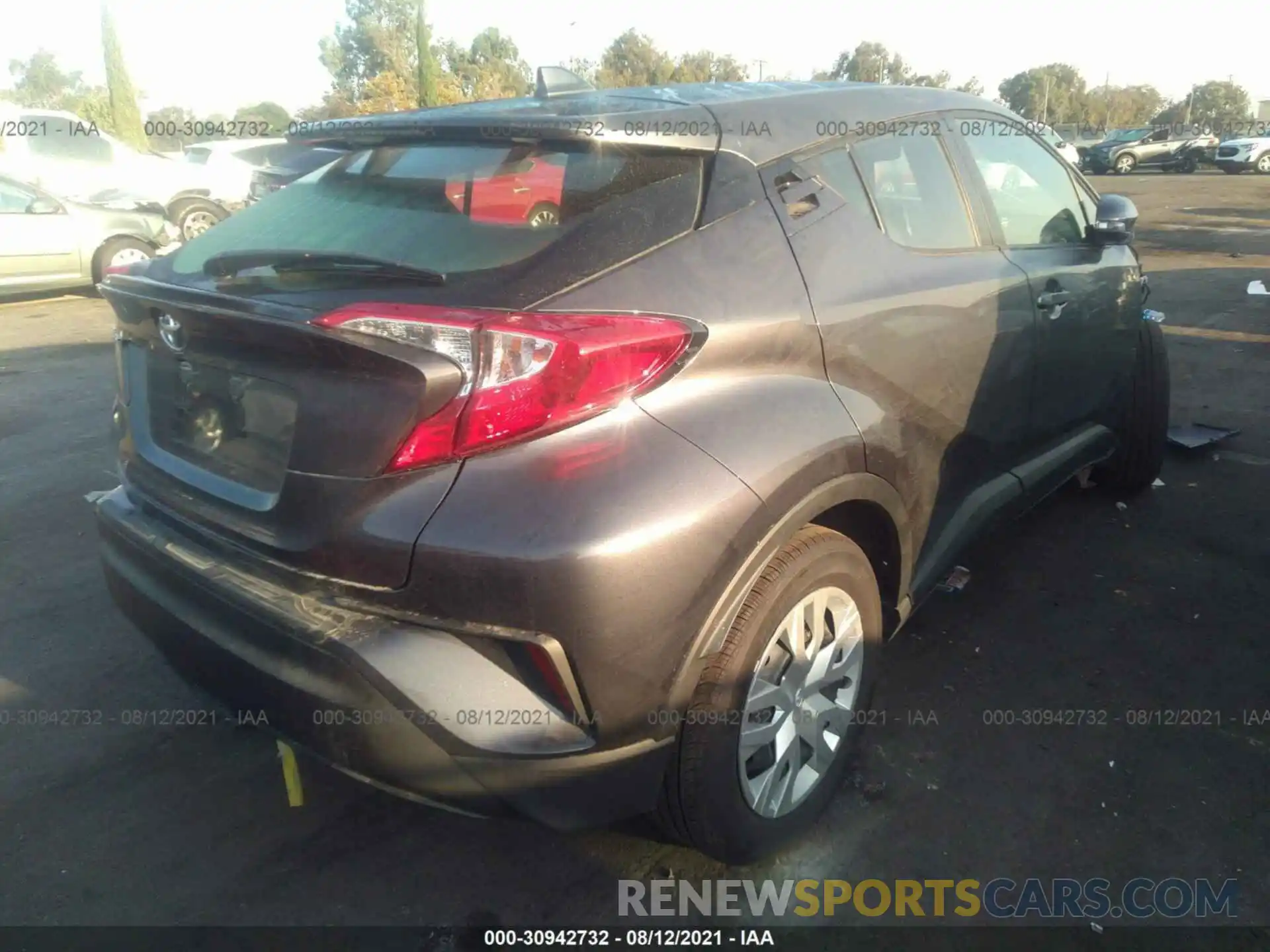 4 Photograph of a damaged car JTNKHMBX7M1116746 TOYOTA C-HR 2021