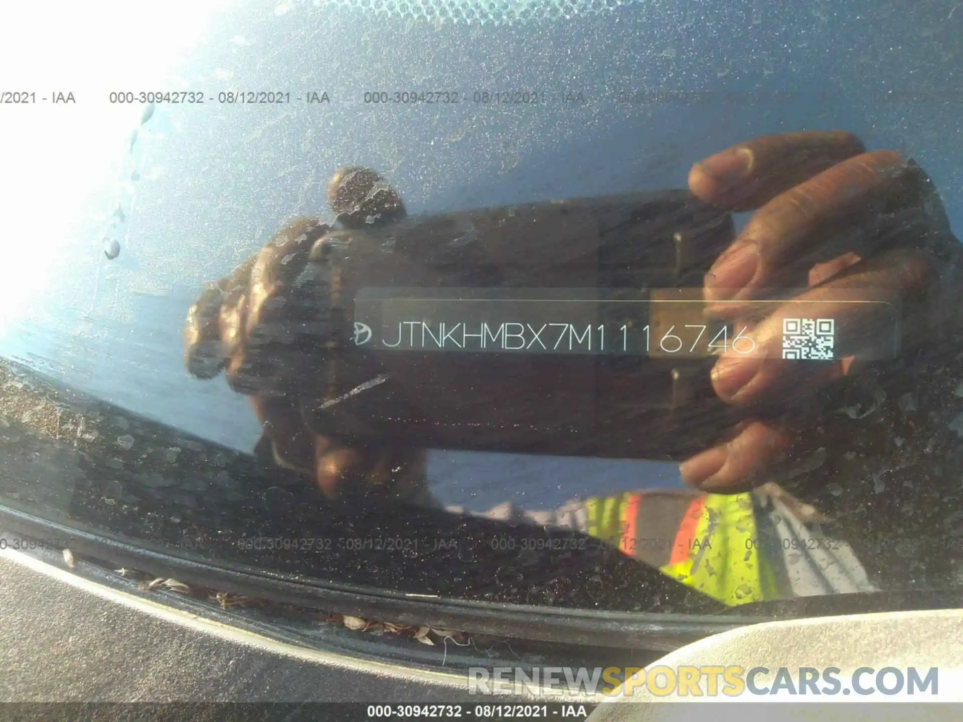 9 Photograph of a damaged car JTNKHMBX7M1116746 TOYOTA C-HR 2021