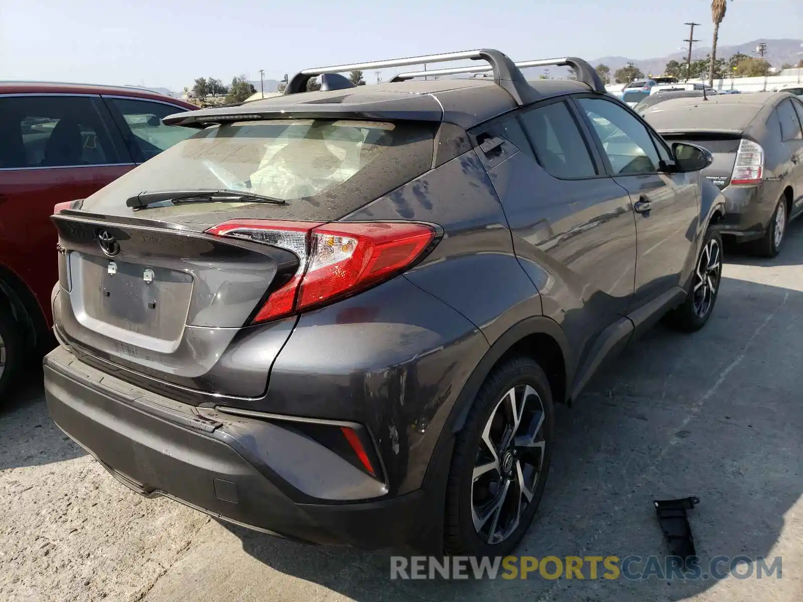 4 Photograph of a damaged car JTNKHMBX7M1122000 TOYOTA C-HR 2021