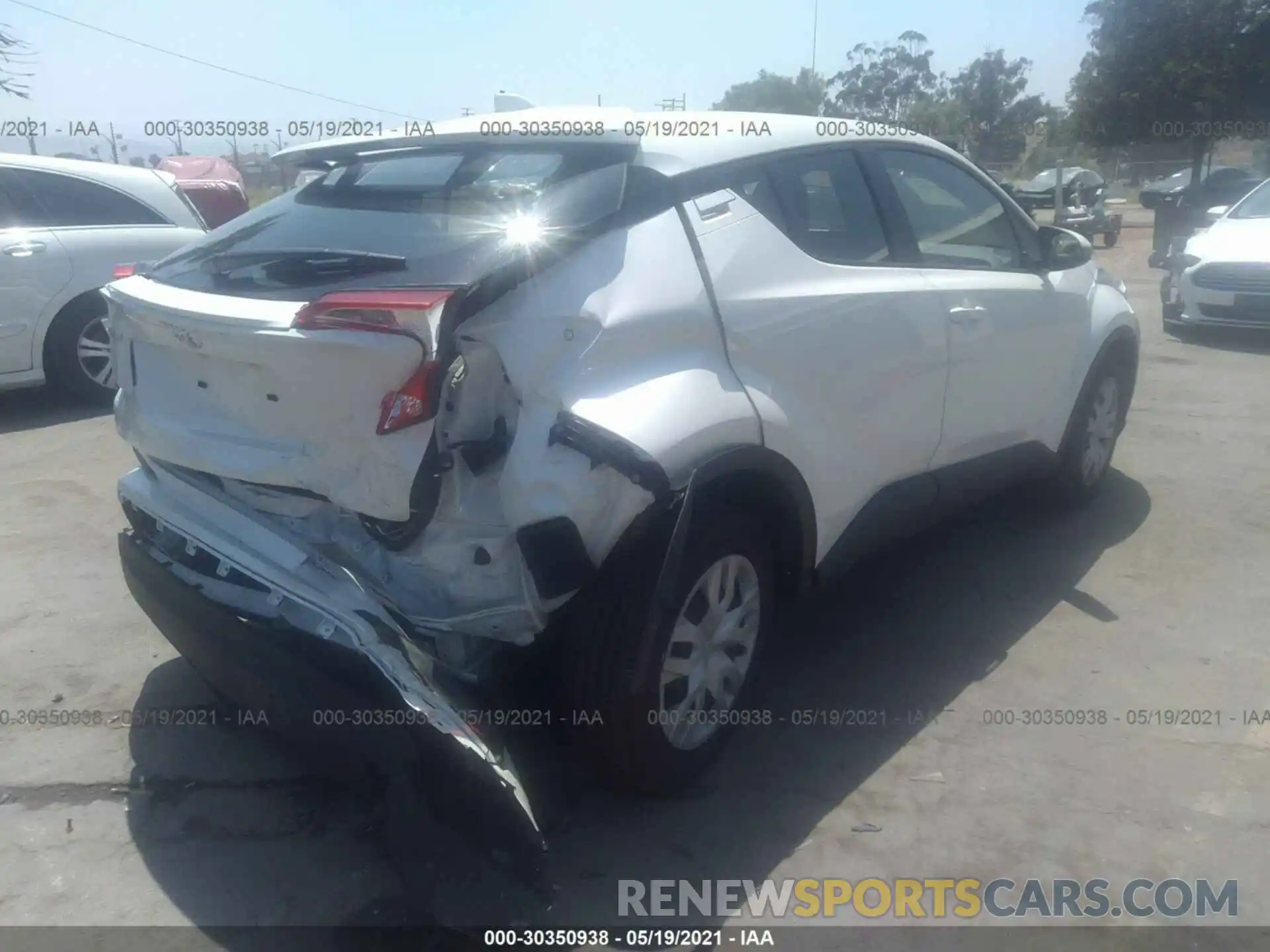 4 Photograph of a damaged car JTNKHMBX8M1098600 TOYOTA C-HR 2021