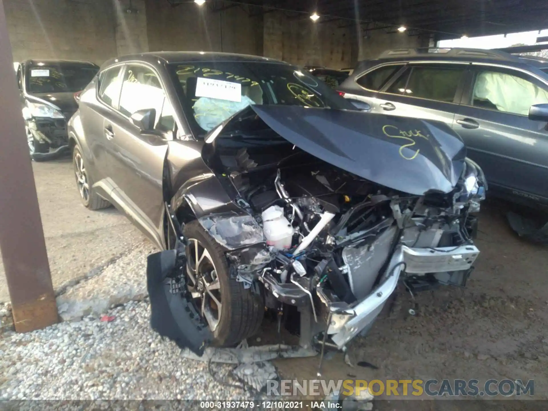 1 Photograph of a damaged car JTNKHMBX8M1109286 TOYOTA C-HR 2021