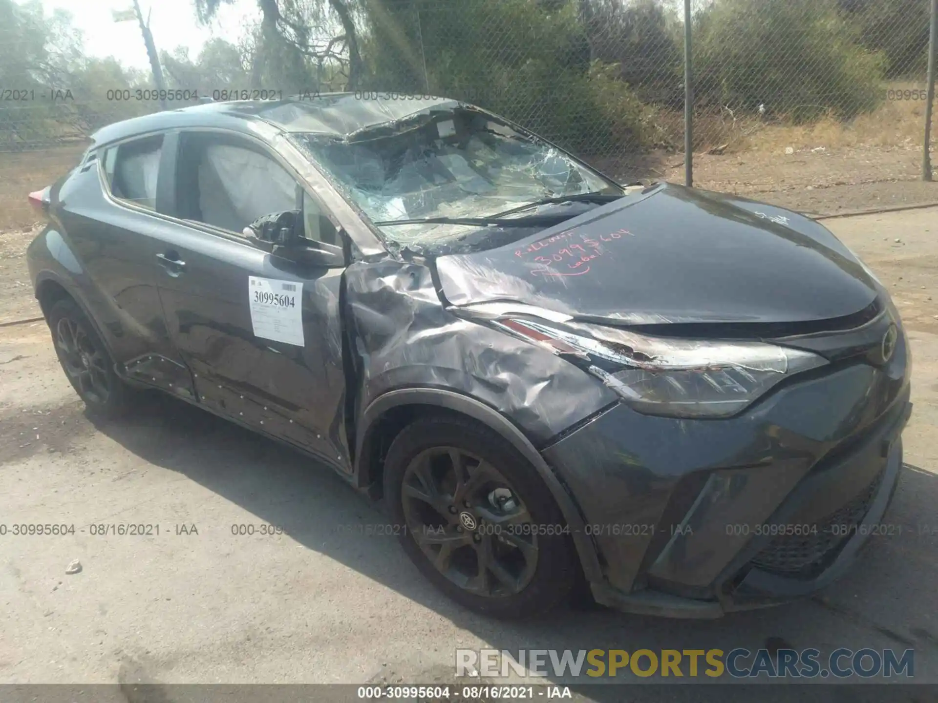 1 Photograph of a damaged car JTNKHMBX8M1112298 TOYOTA C-HR 2021