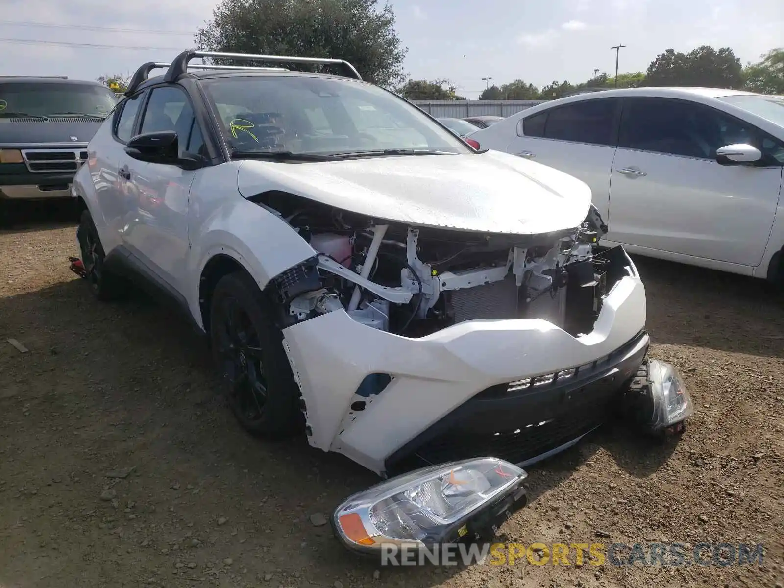 1 Photograph of a damaged car JTNKHMBX9M1109622 TOYOTA C-HR 2021