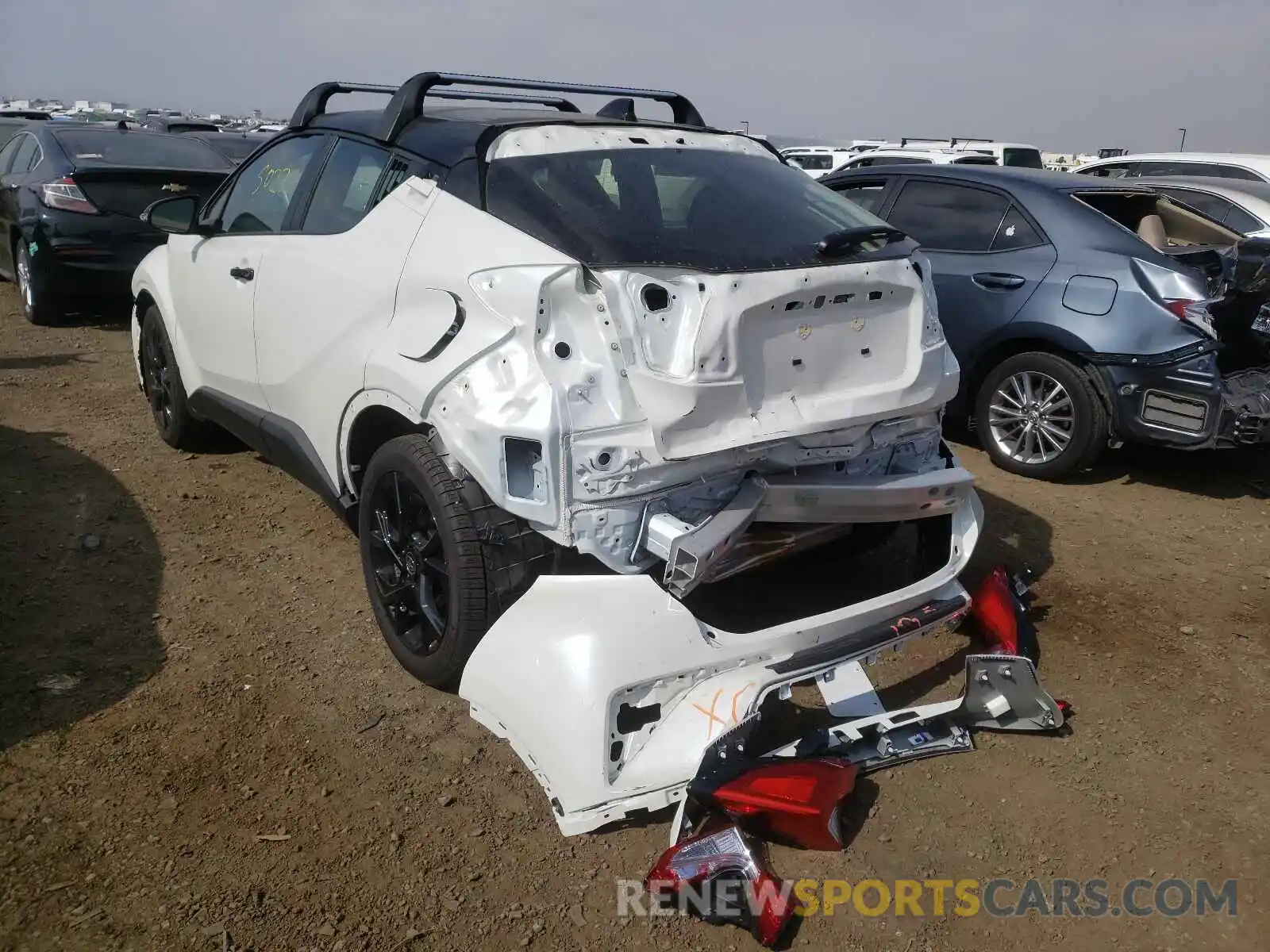 3 Photograph of a damaged car JTNKHMBX9M1109622 TOYOTA C-HR 2021