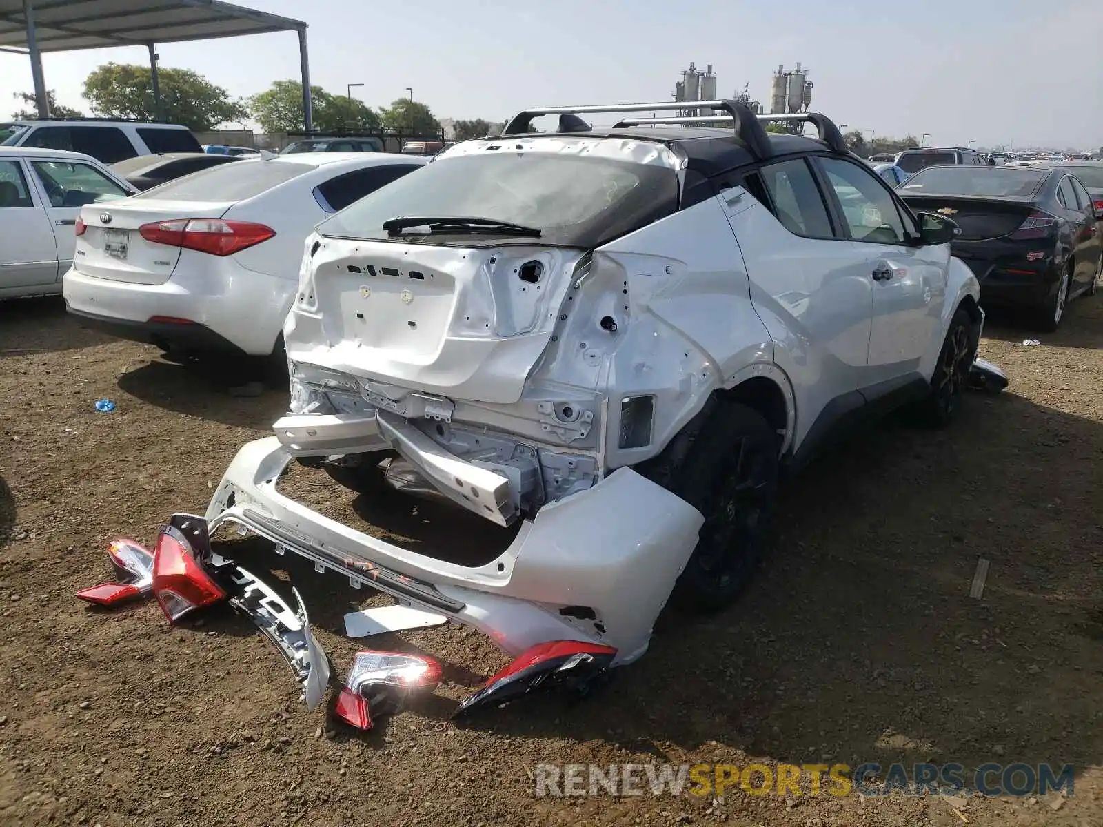 4 Photograph of a damaged car JTNKHMBX9M1109622 TOYOTA C-HR 2021