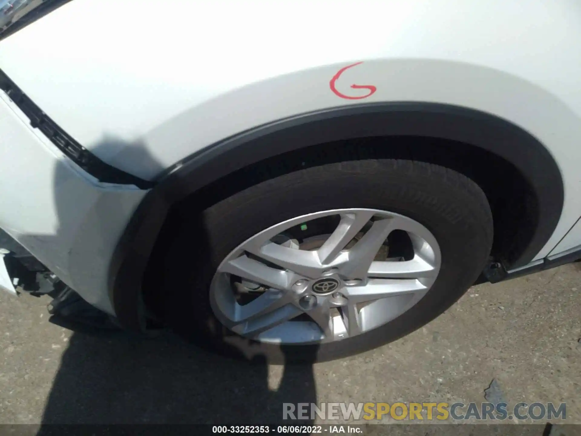 12 Photograph of a damaged car JTNKHMBX9M1109751 TOYOTA C-HR 2021