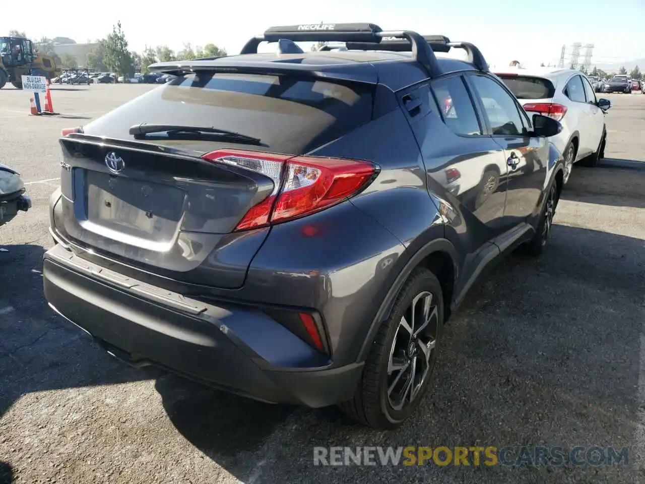 4 Photograph of a damaged car JTNKHMBX9M1113900 TOYOTA C-HR 2021