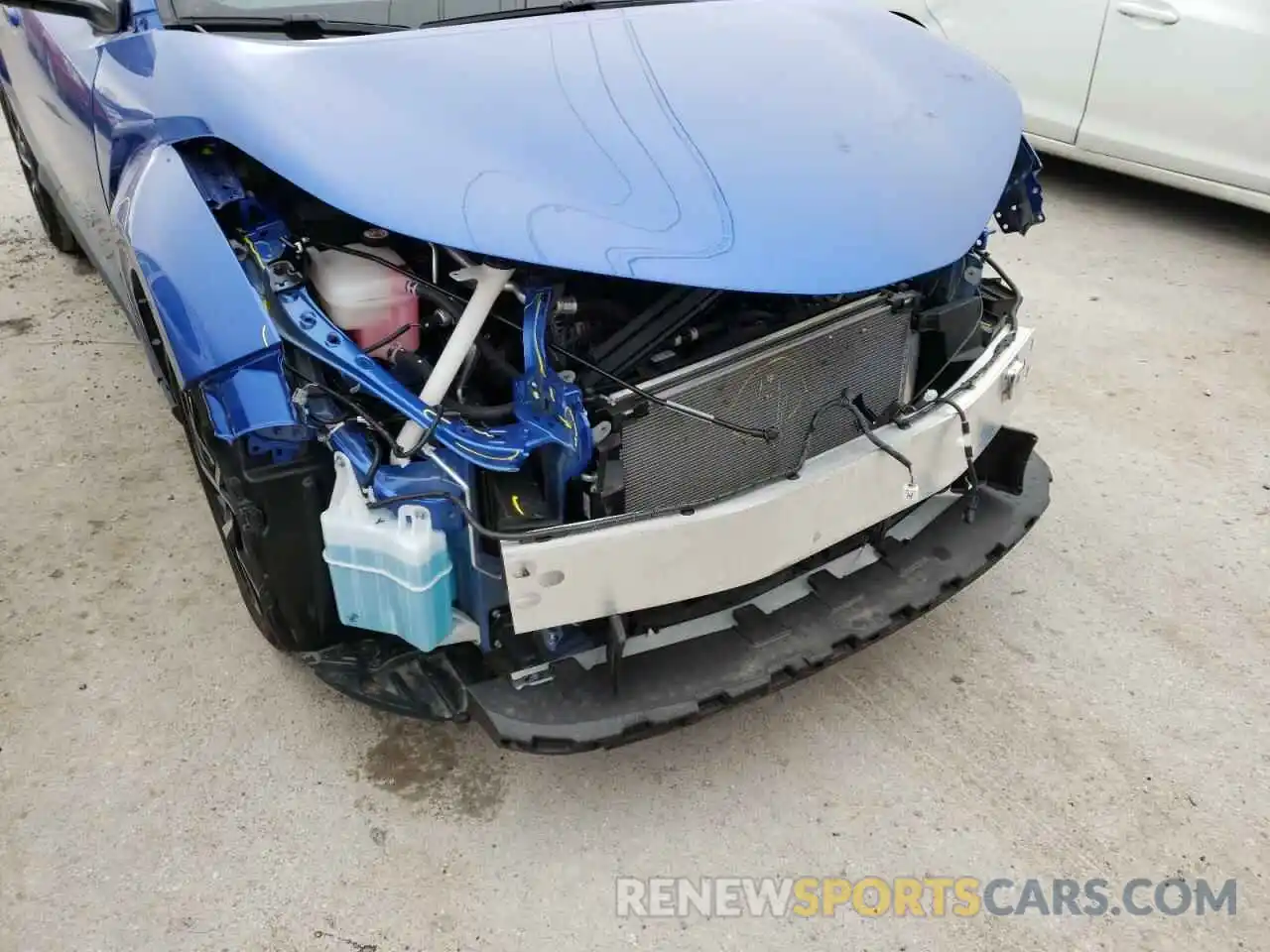 9 Photograph of a damaged car JTNKHMBX9M1116120 TOYOTA C-HR 2021