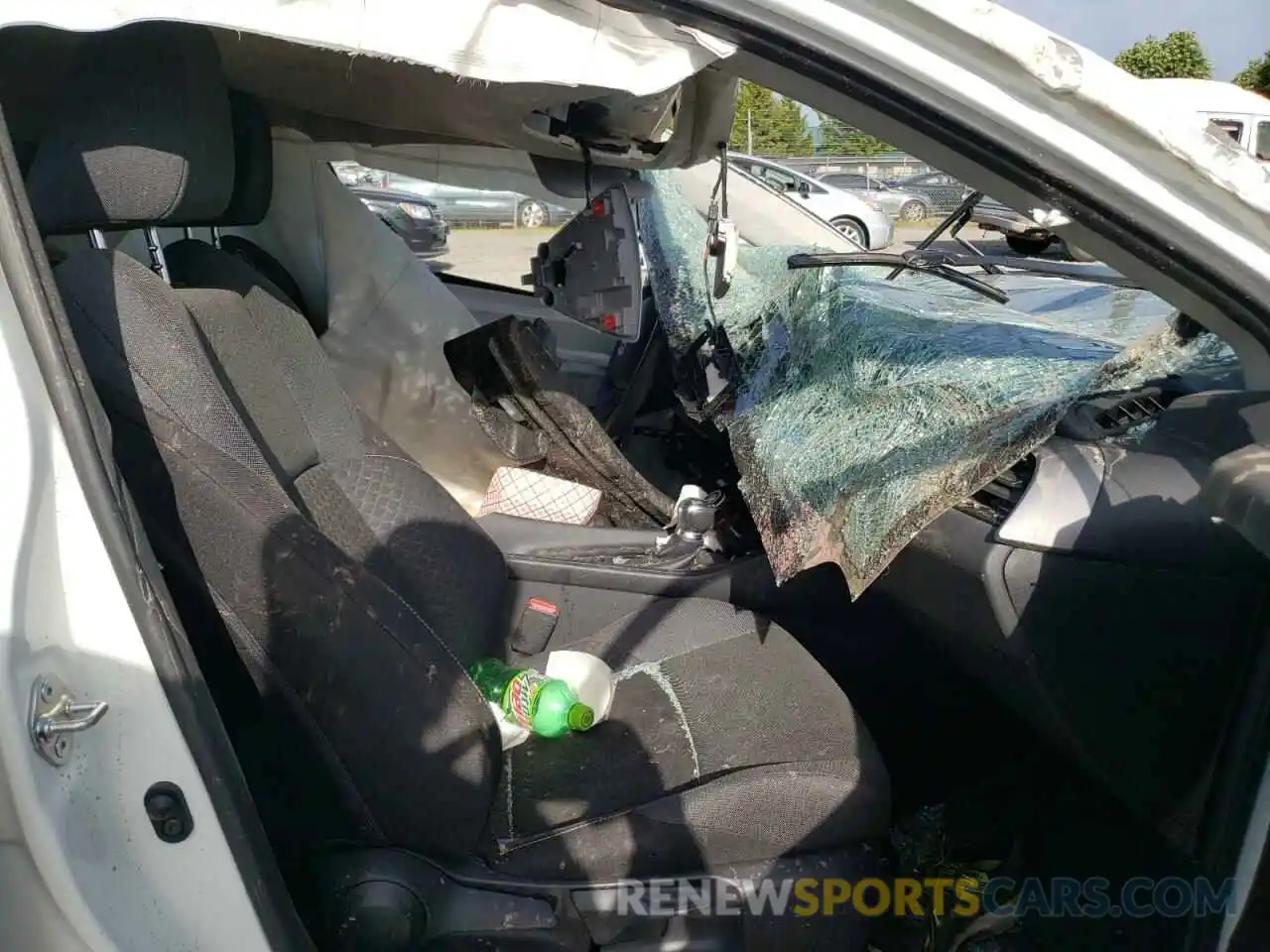 5 Photograph of a damaged car JTNKHMBX9M1117543 TOYOTA C-HR 2021