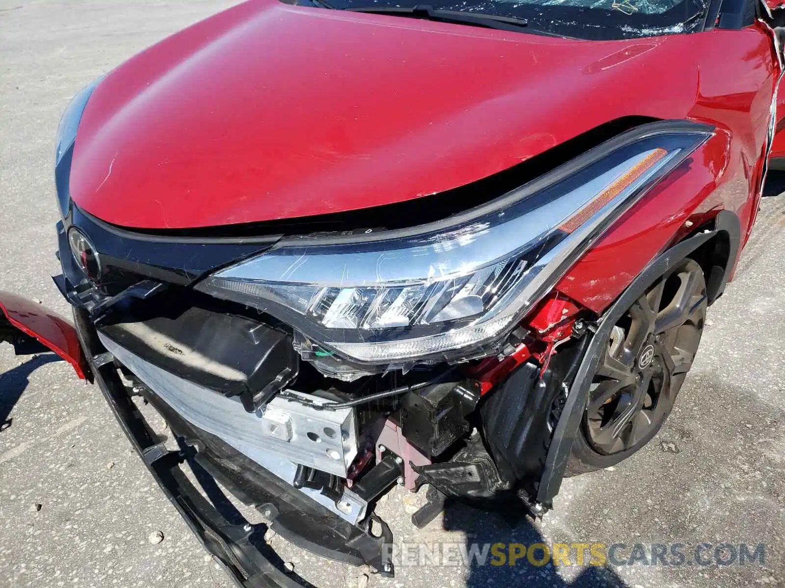 10 Photograph of a damaged car JTNKHMBXXM1109080 TOYOTA C-HR 2021