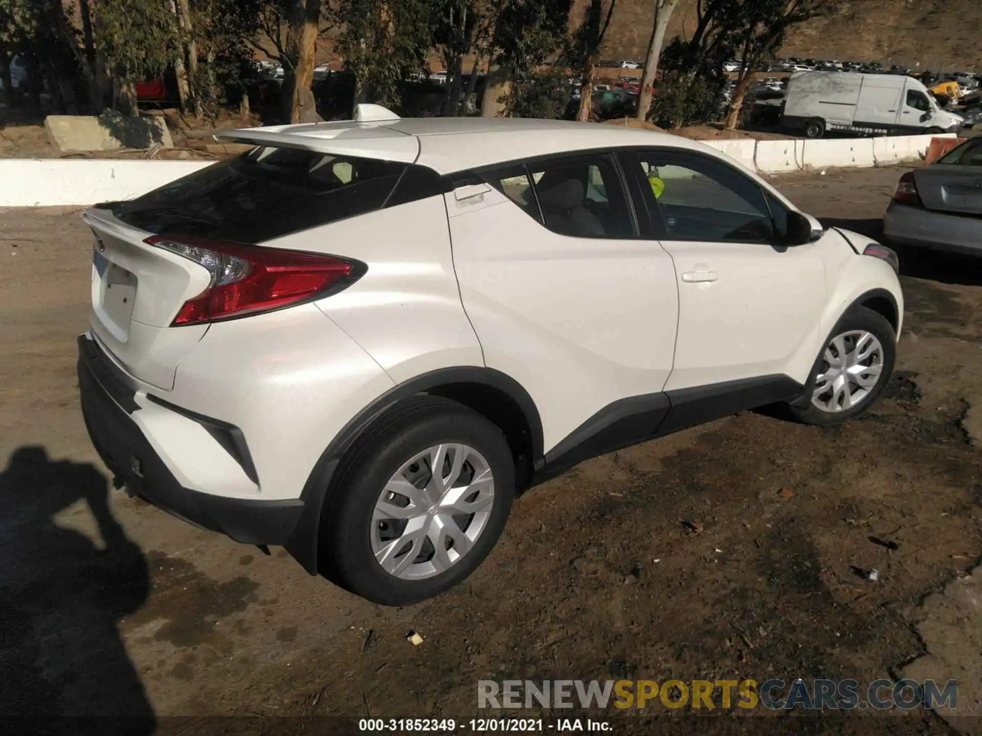 4 Photograph of a damaged car JTNKHMBXXM1109161 TOYOTA C-HR 2021