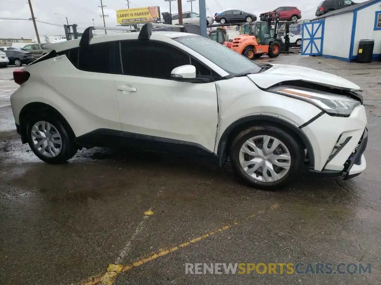 4 Photograph of a damaged car JTNKHMBXXM1117051 TOYOTA C-HR 2021