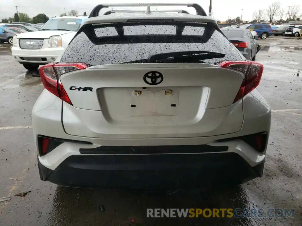 6 Photograph of a damaged car JTNKHMBXXM1117051 TOYOTA C-HR 2021