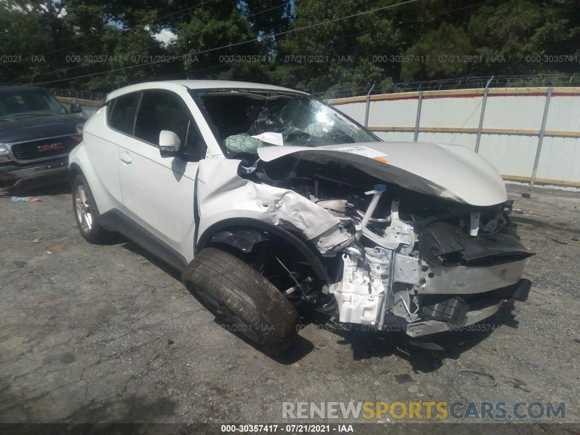 1 Photograph of a damaged car NMTKHMBX0MR118991 TOYOTA C-HR 2021