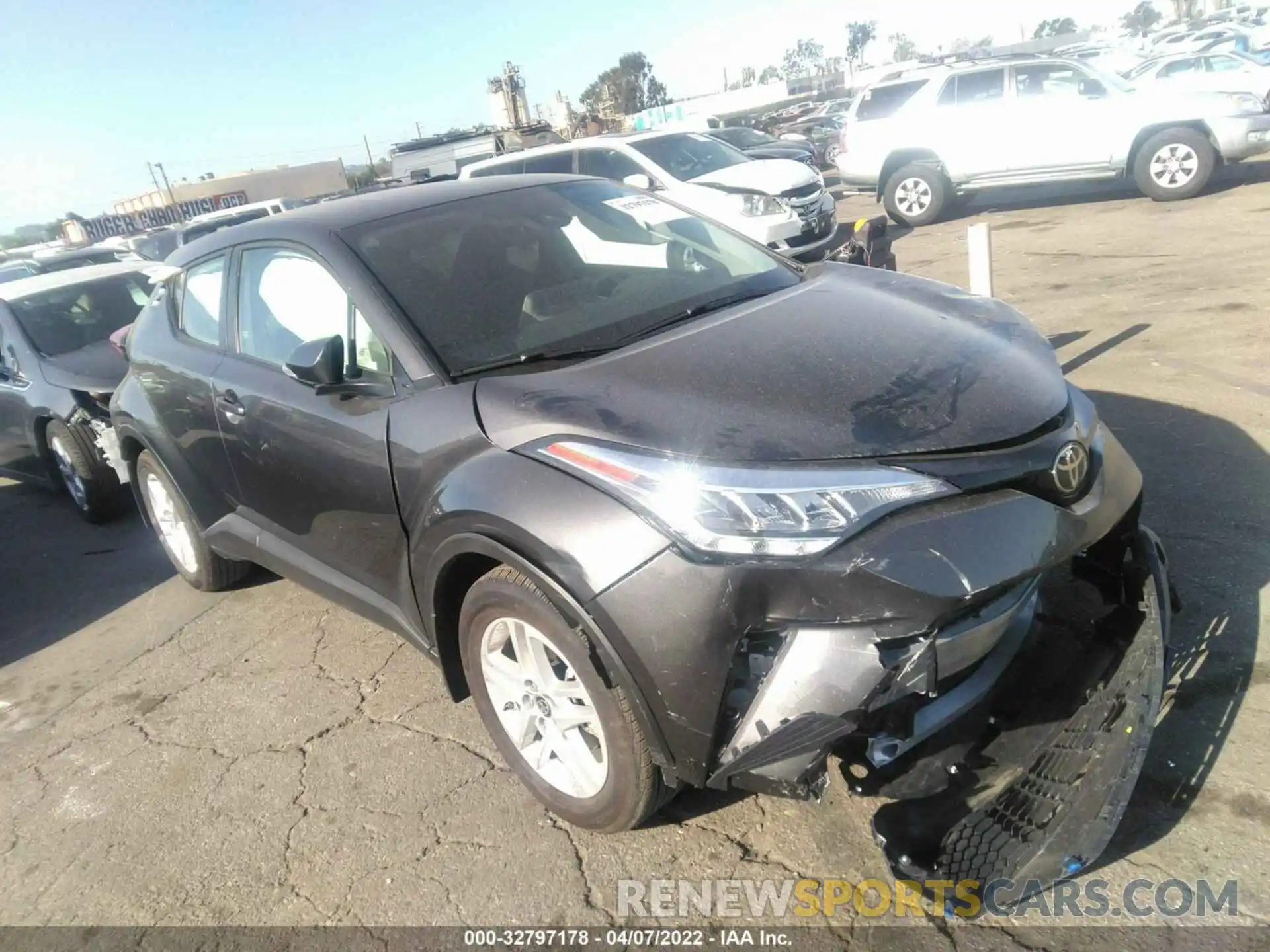 1 Photograph of a damaged car NMTKHMBX0MR135466 TOYOTA C-HR 2021