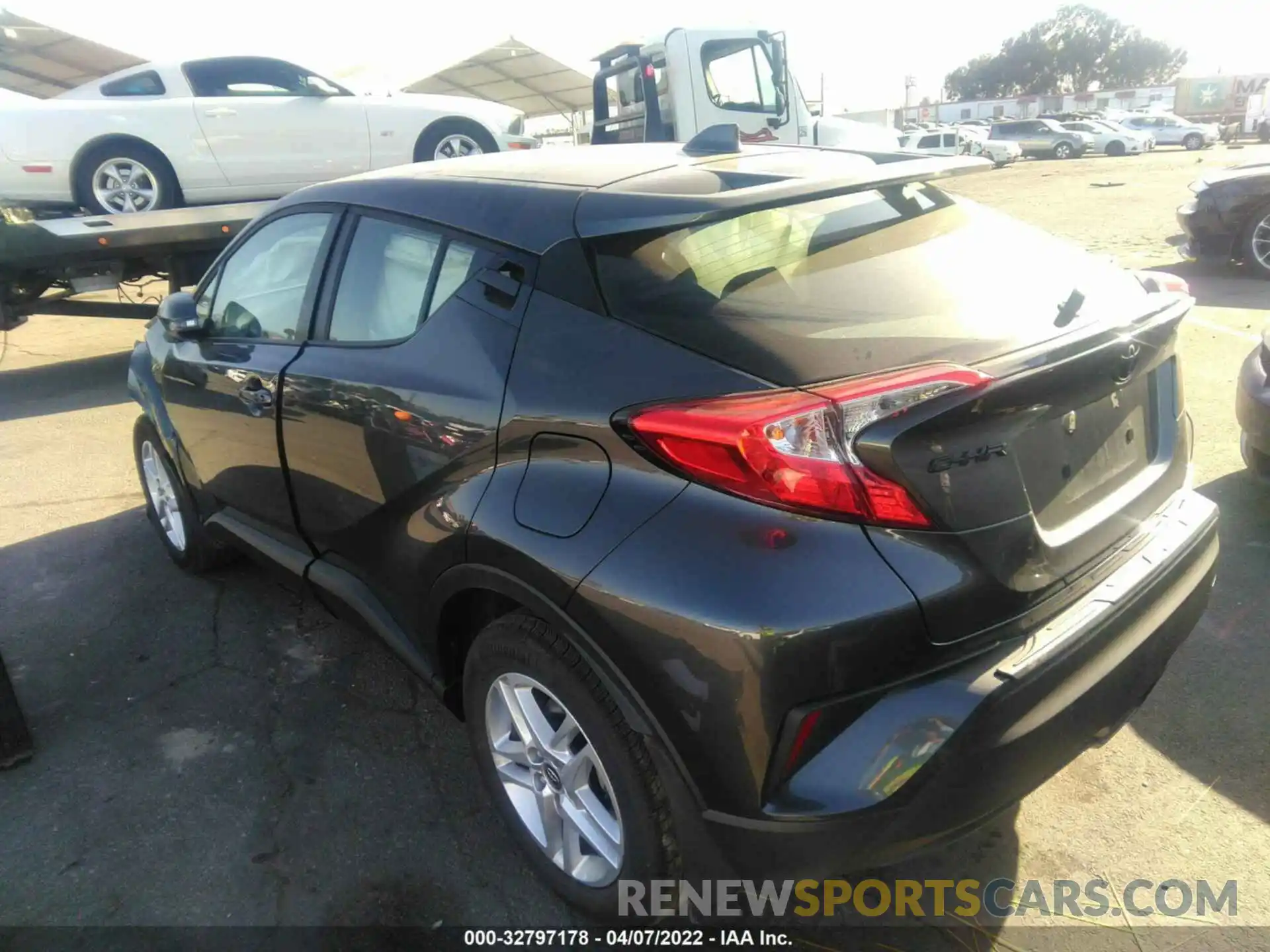 3 Photograph of a damaged car NMTKHMBX0MR135466 TOYOTA C-HR 2021