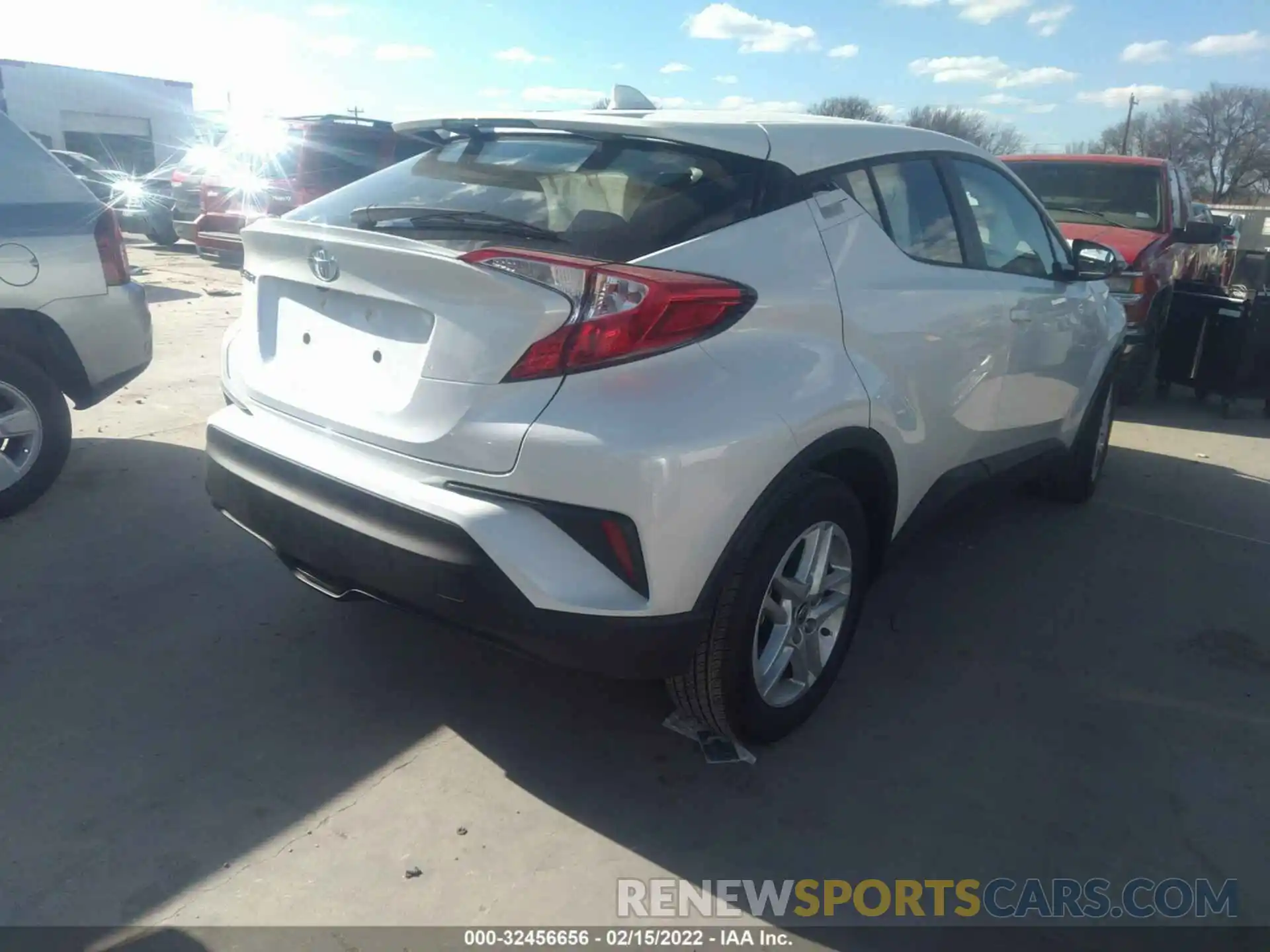 4 Photograph of a damaged car NMTKHMBX0MR136861 TOYOTA C-HR 2021