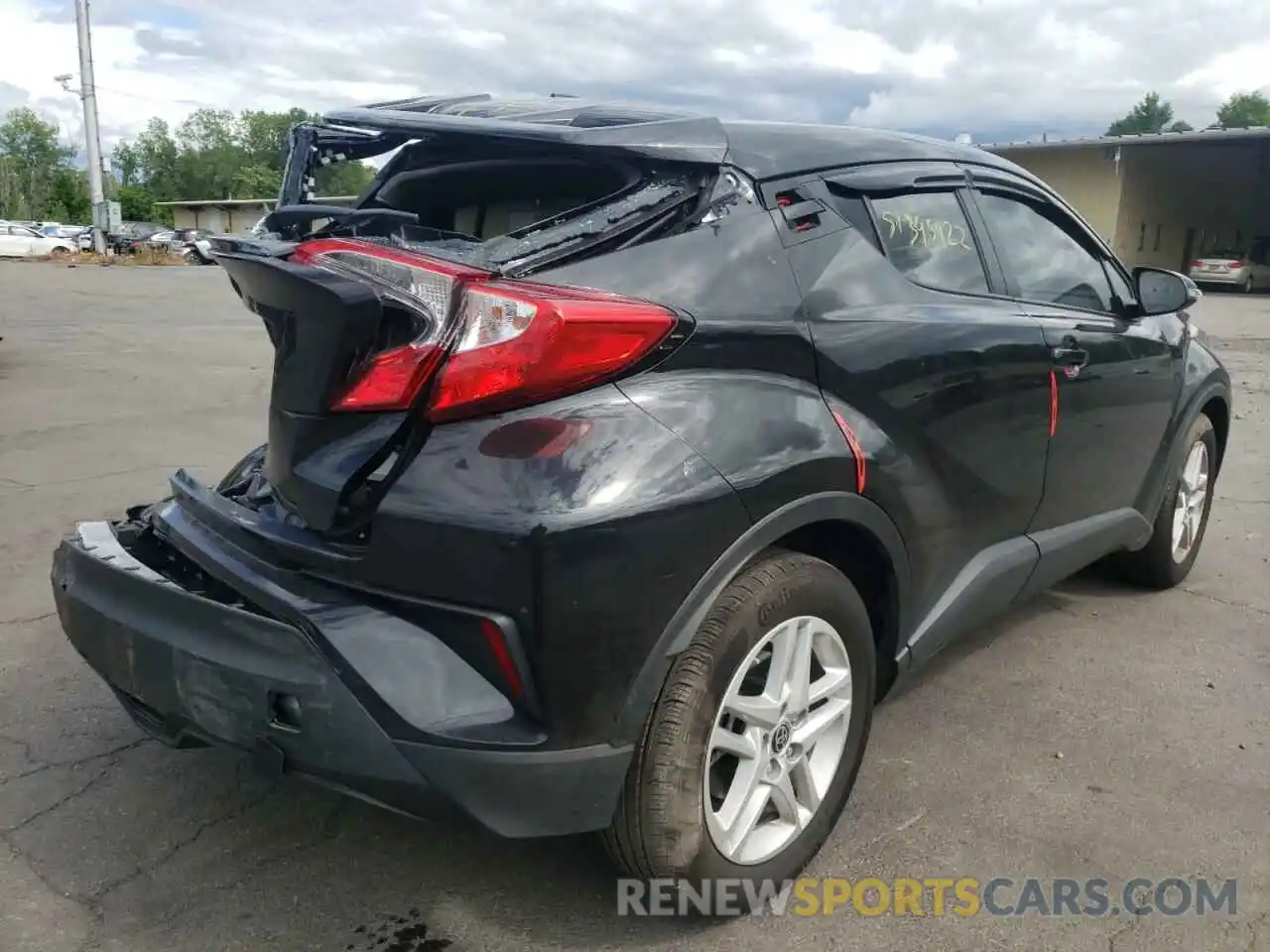 4 Photograph of a damaged car NMTKHMBX0MR137914 TOYOTA C-HR 2021