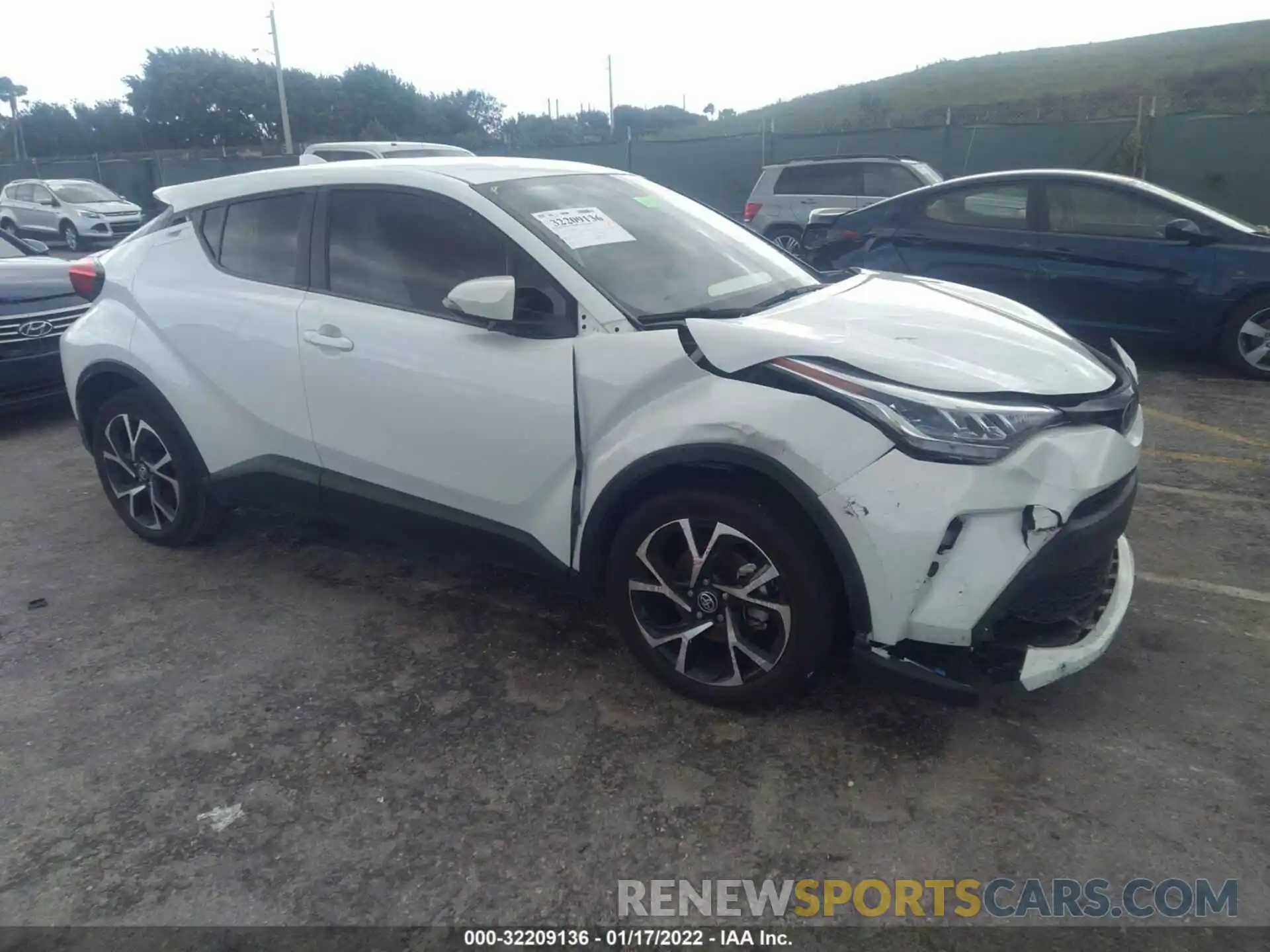 1 Photograph of a damaged car NMTKHMBX1MR119549 TOYOTA C-HR 2021