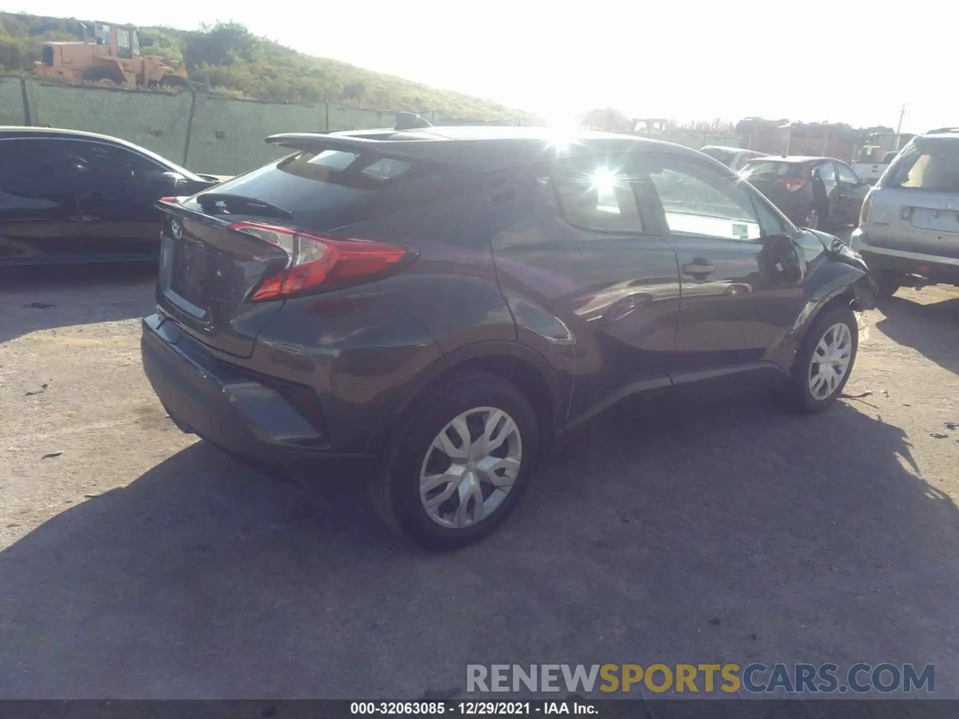 4 Photograph of a damaged car NMTKHMBX1MR126386 TOYOTA C-HR 2021