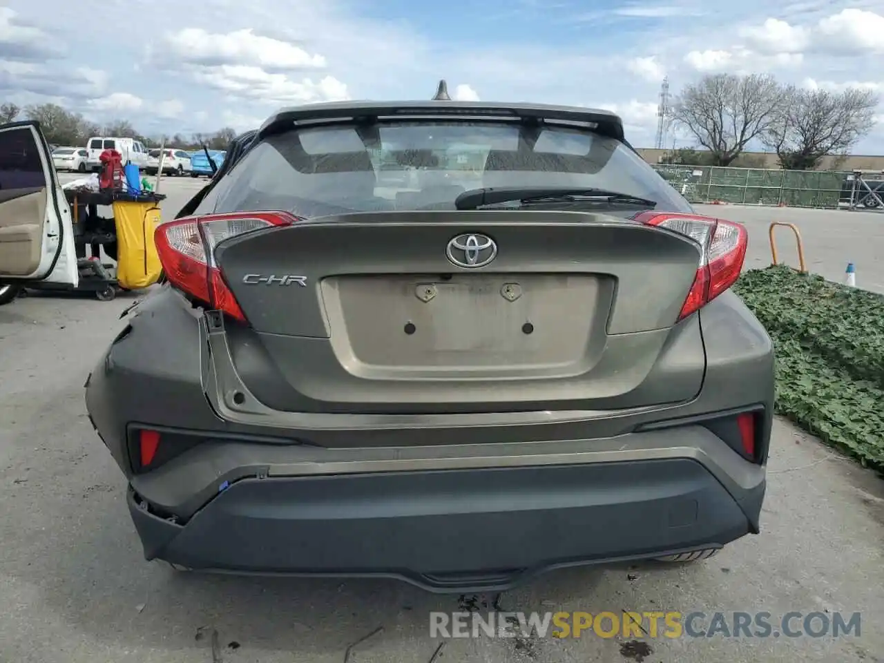 6 Photograph of a damaged car NMTKHMBX2MR124940 TOYOTA C-HR 2021