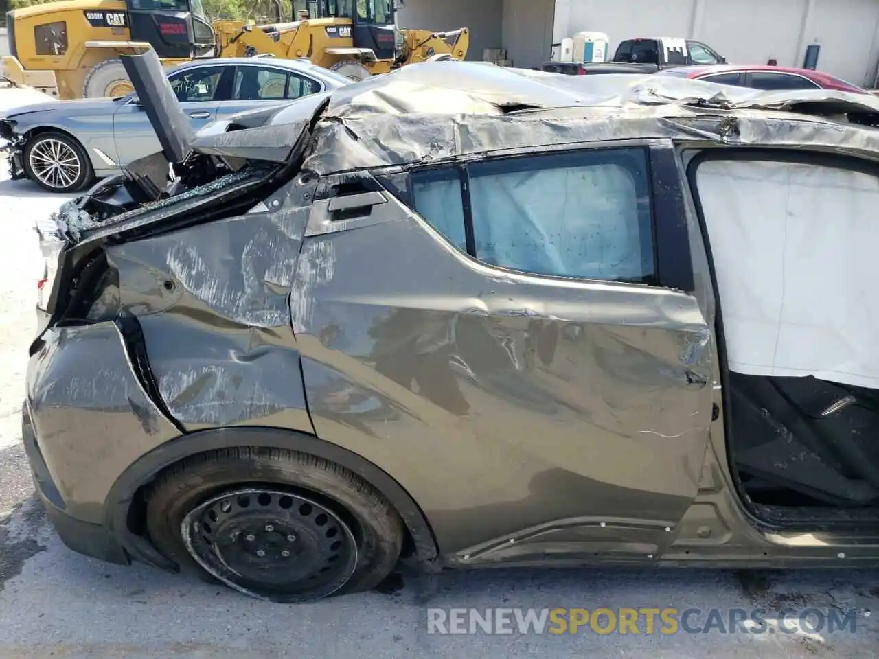 6 Photograph of a damaged car NMTKHMBX2MR130401 TOYOTA C-HR 2021