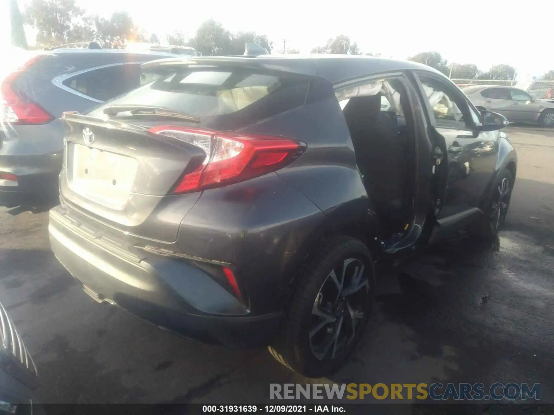 4 Photograph of a damaged car NMTKHMBX2MR133332 TOYOTA C-HR 2021