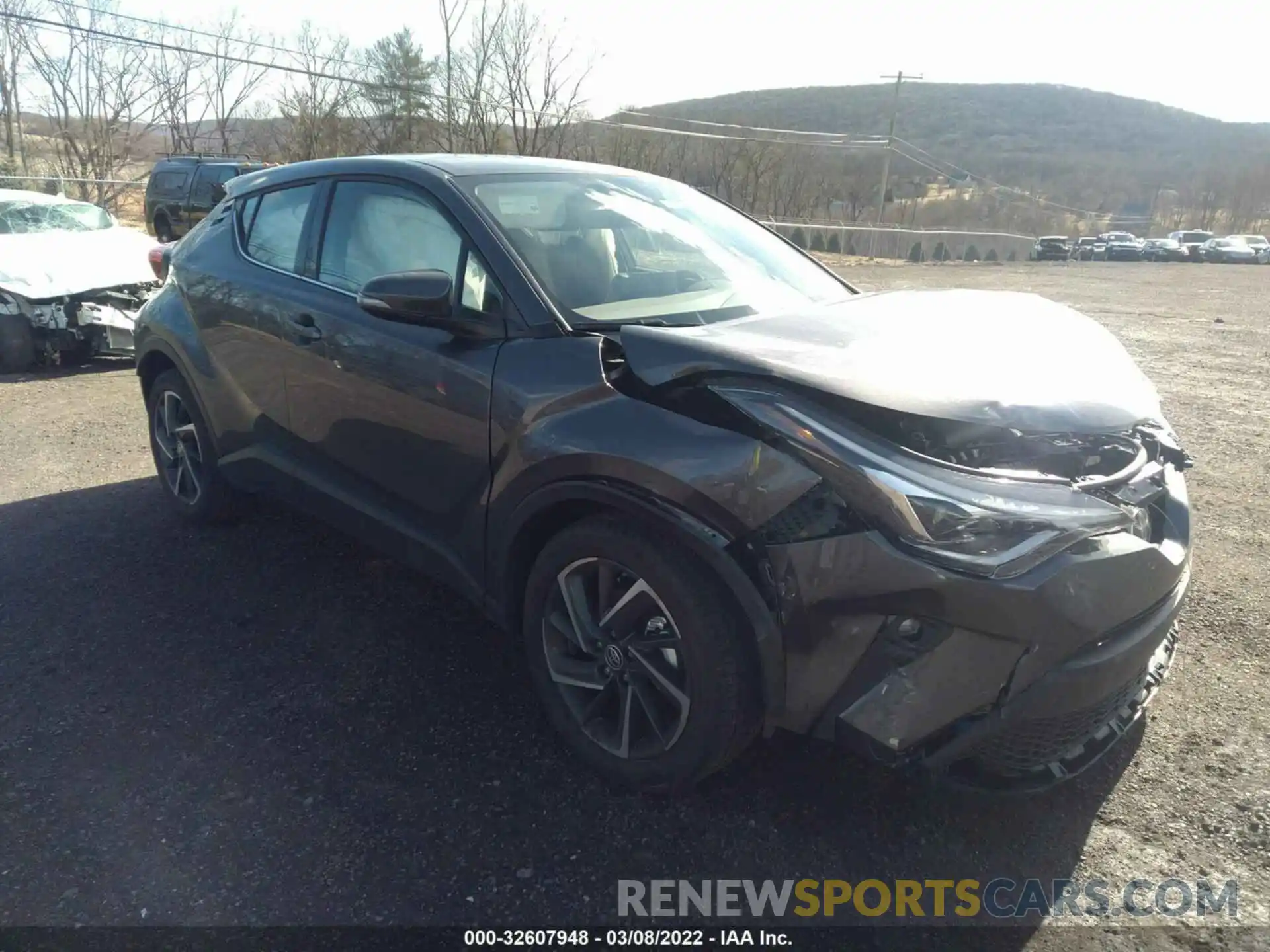 1 Photograph of a damaged car NMTKHMBX3MR122033 TOYOTA C-HR 2021