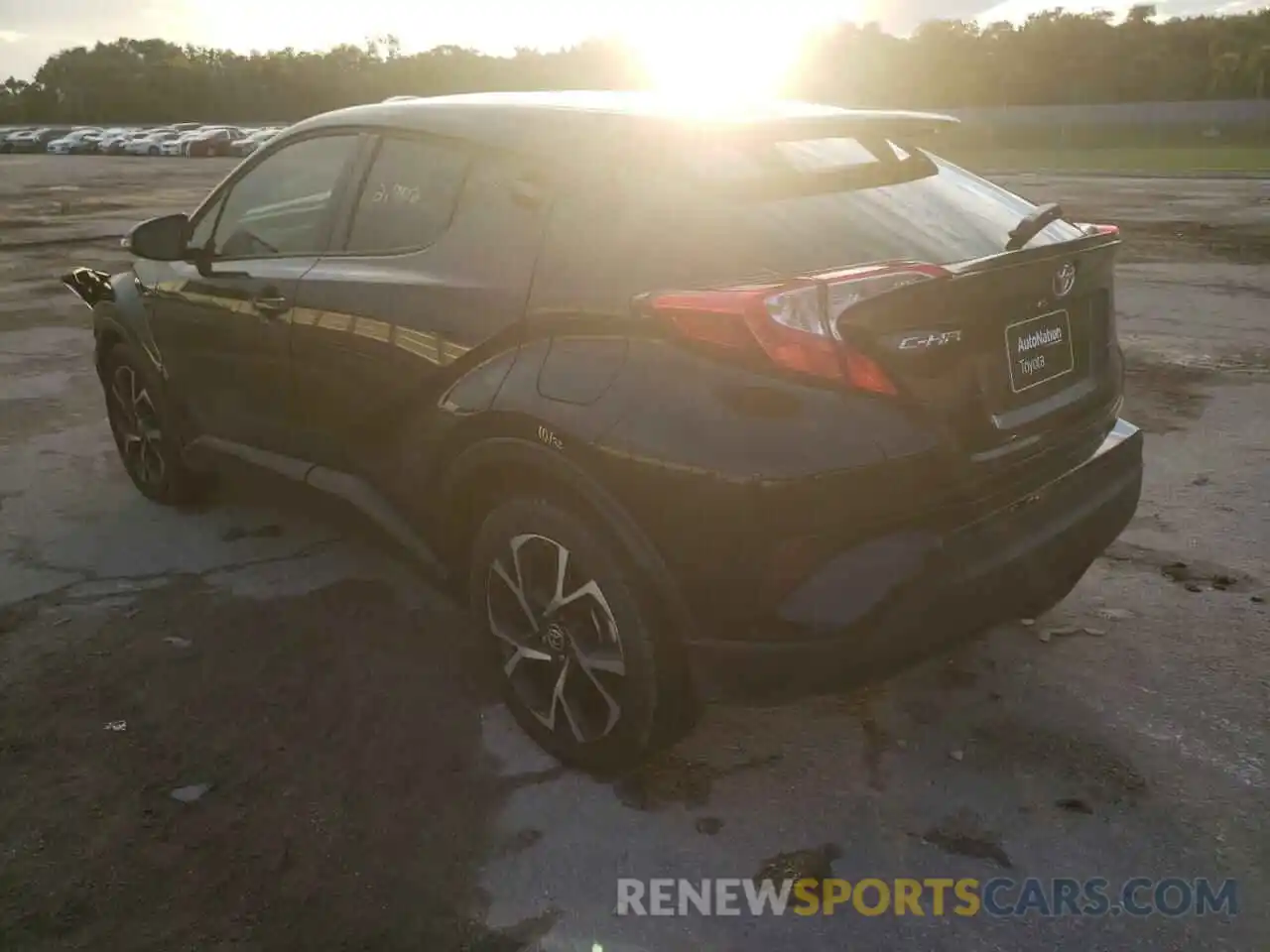 3 Photograph of a damaged car NMTKHMBX3MR134294 TOYOTA C-HR 2021