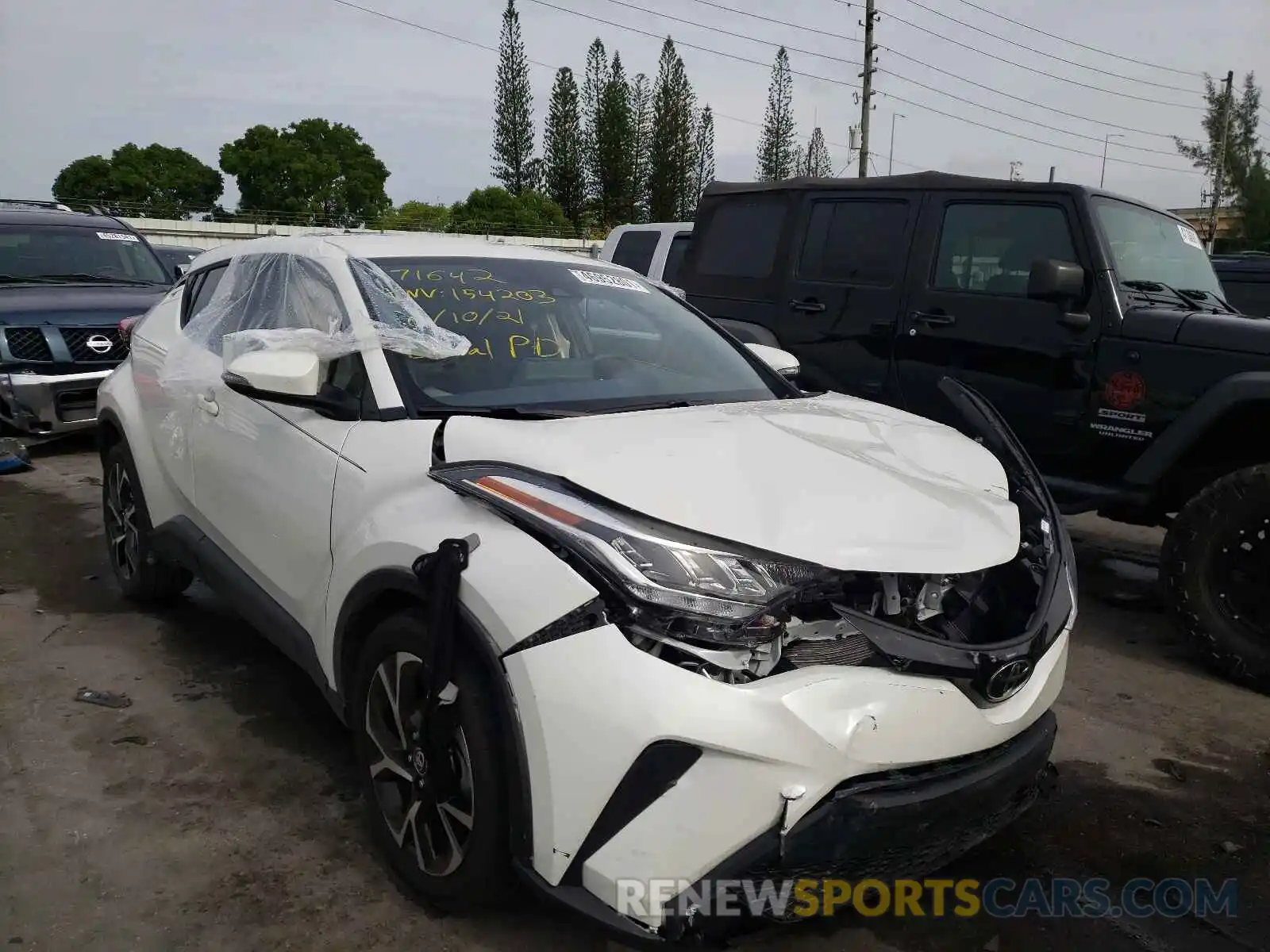 1 Photograph of a damaged car NMTKHMBX4MR124728 TOYOTA C-HR 2021