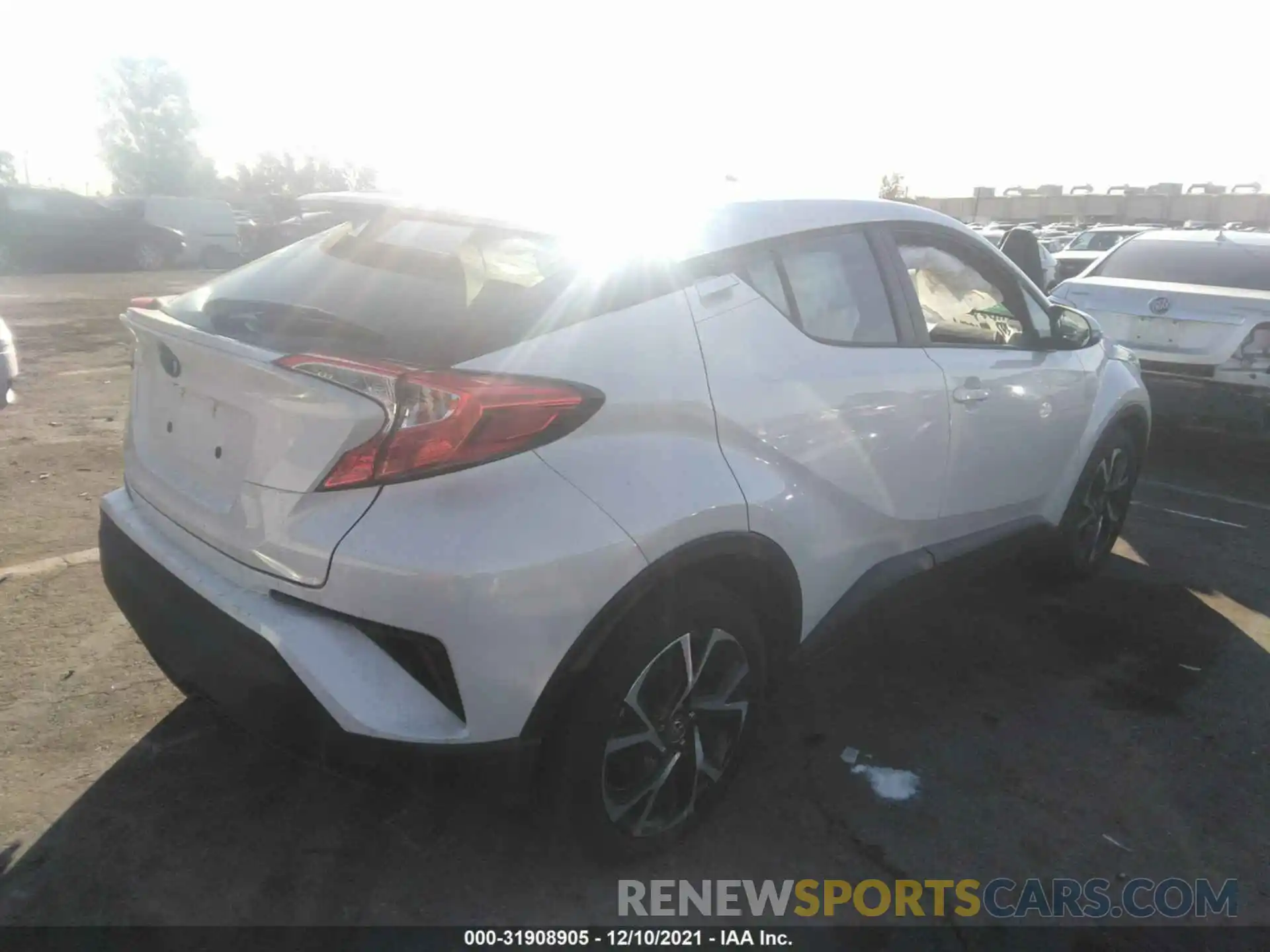 4 Photograph of a damaged car NMTKHMBX4MR133414 TOYOTA C-HR 2021