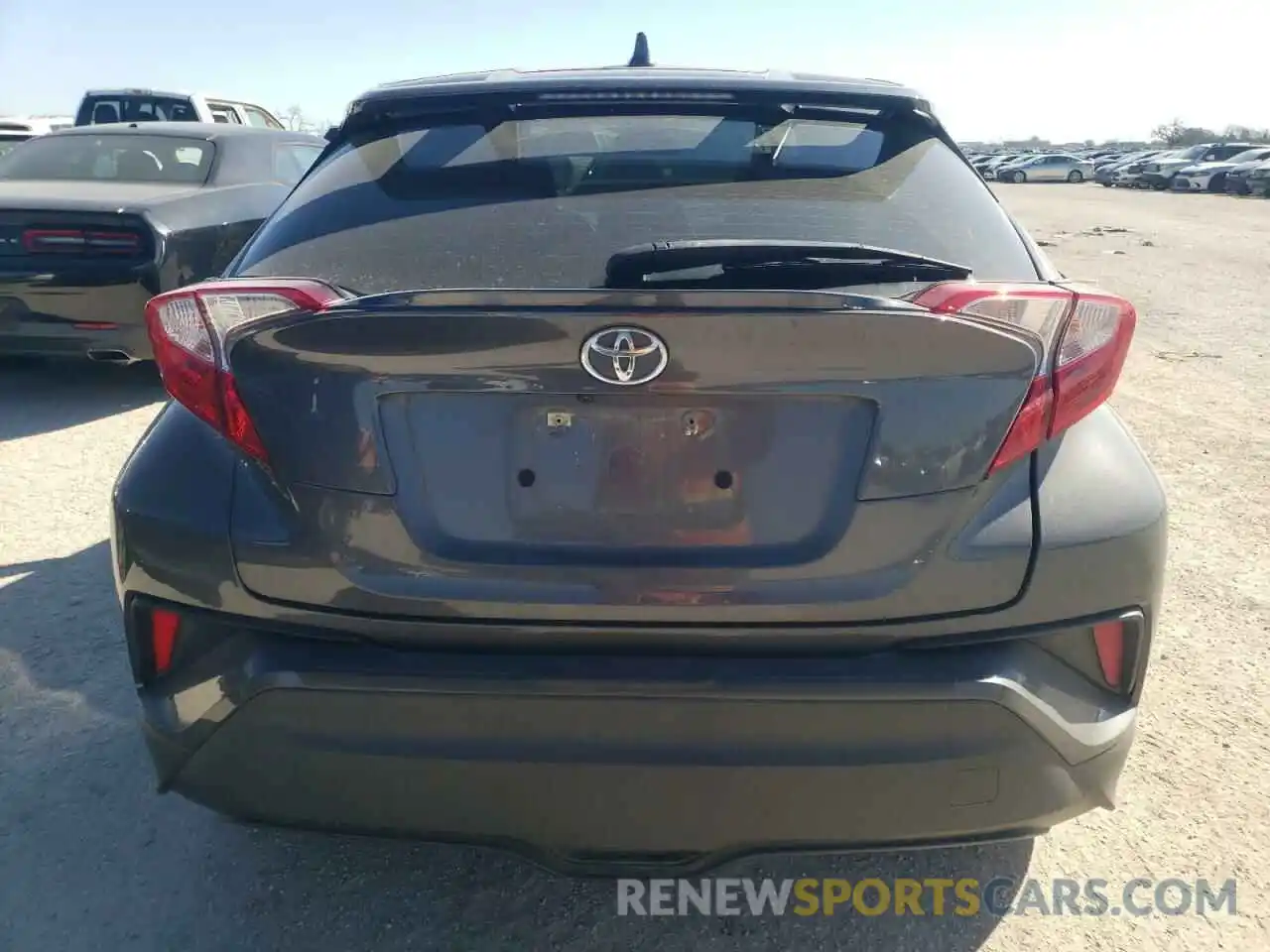 6 Photograph of a damaged car NMTKHMBX4MR137530 TOYOTA C-HR 2021