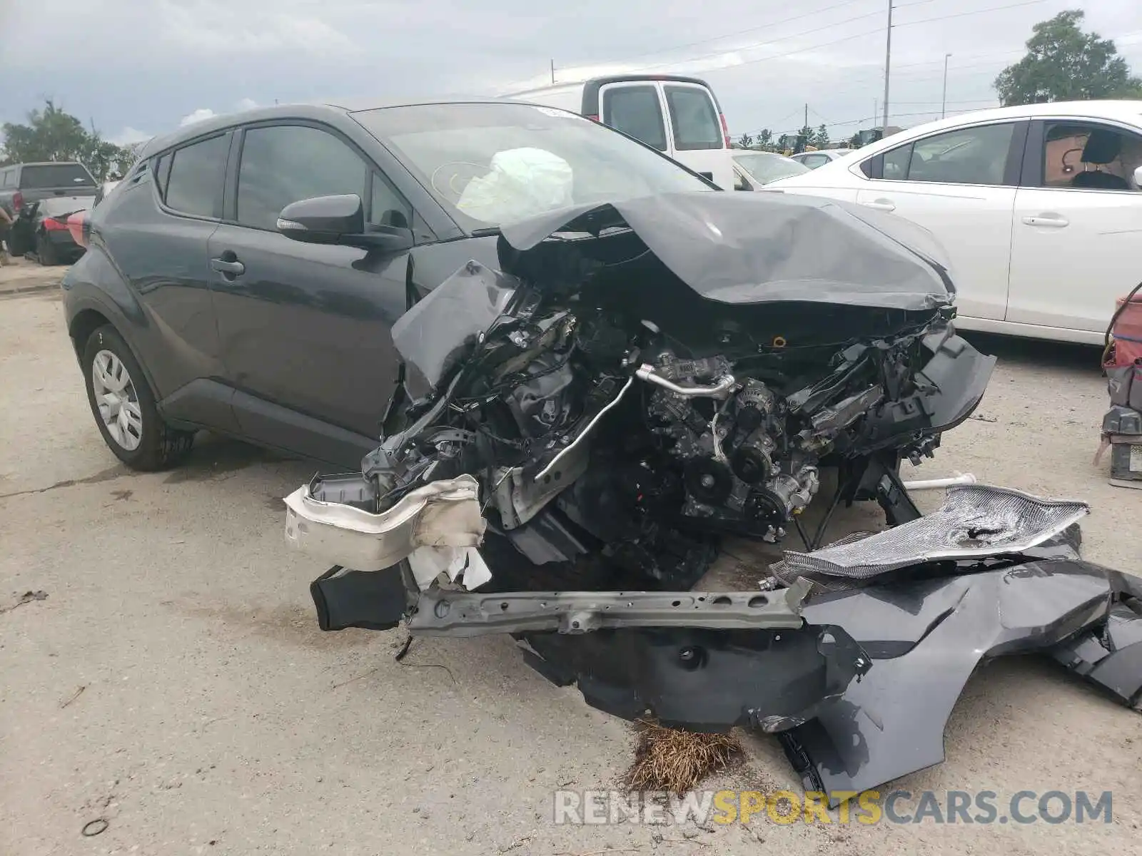 1 Photograph of a damaged car NMTKHMBX5MR124527 TOYOTA C-HR 2021