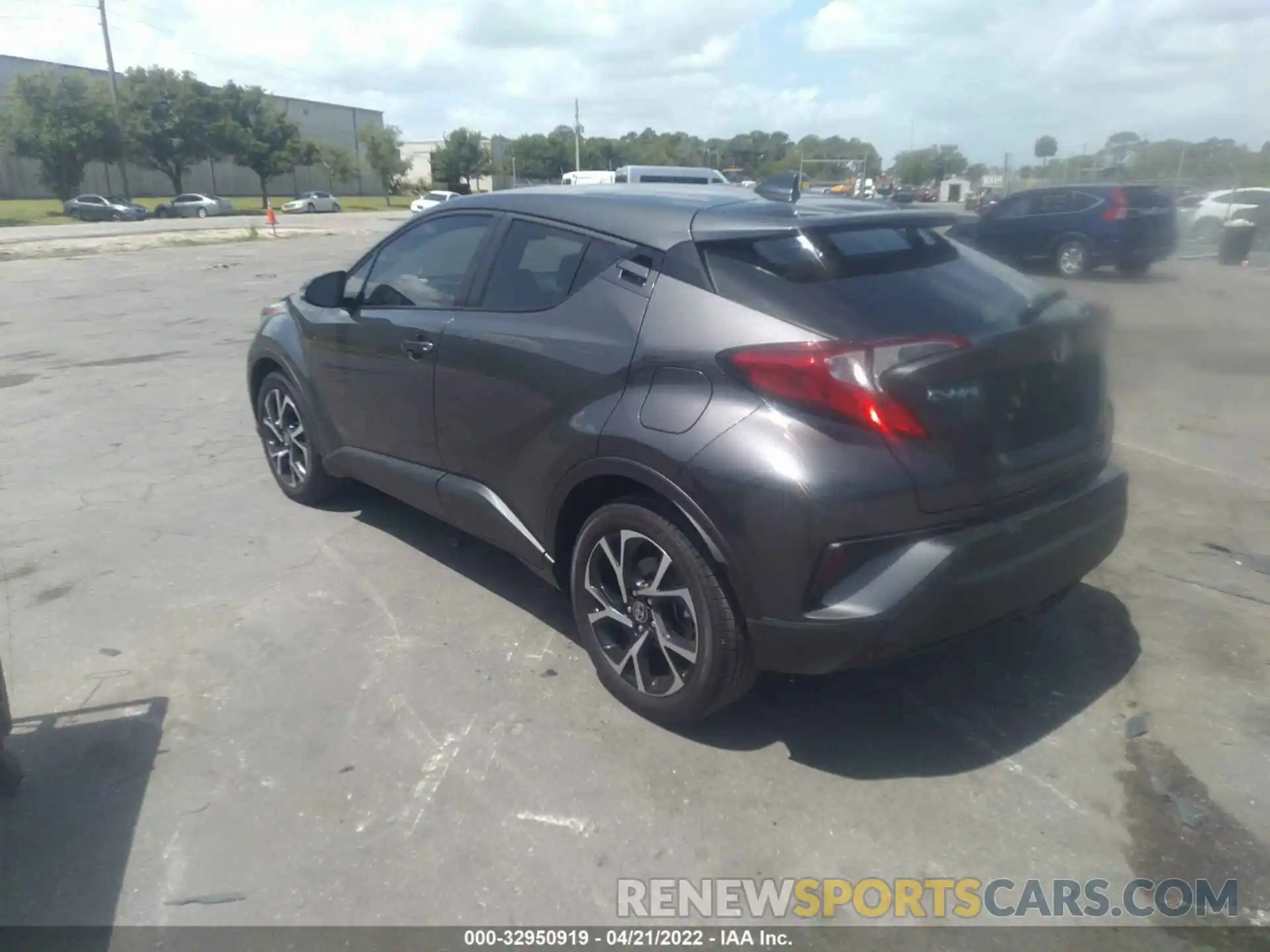 3 Photograph of a damaged car NMTKHMBX5MR130960 TOYOTA C-HR 2021