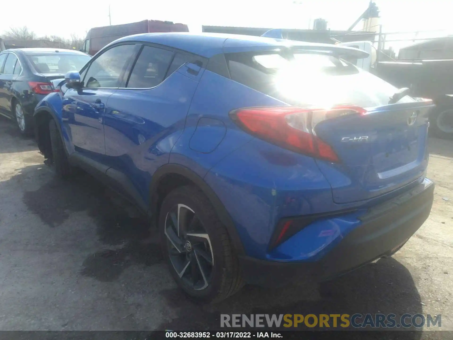 3 Photograph of a damaged car NMTKHMBX5MR131090 TOYOTA C-HR 2021