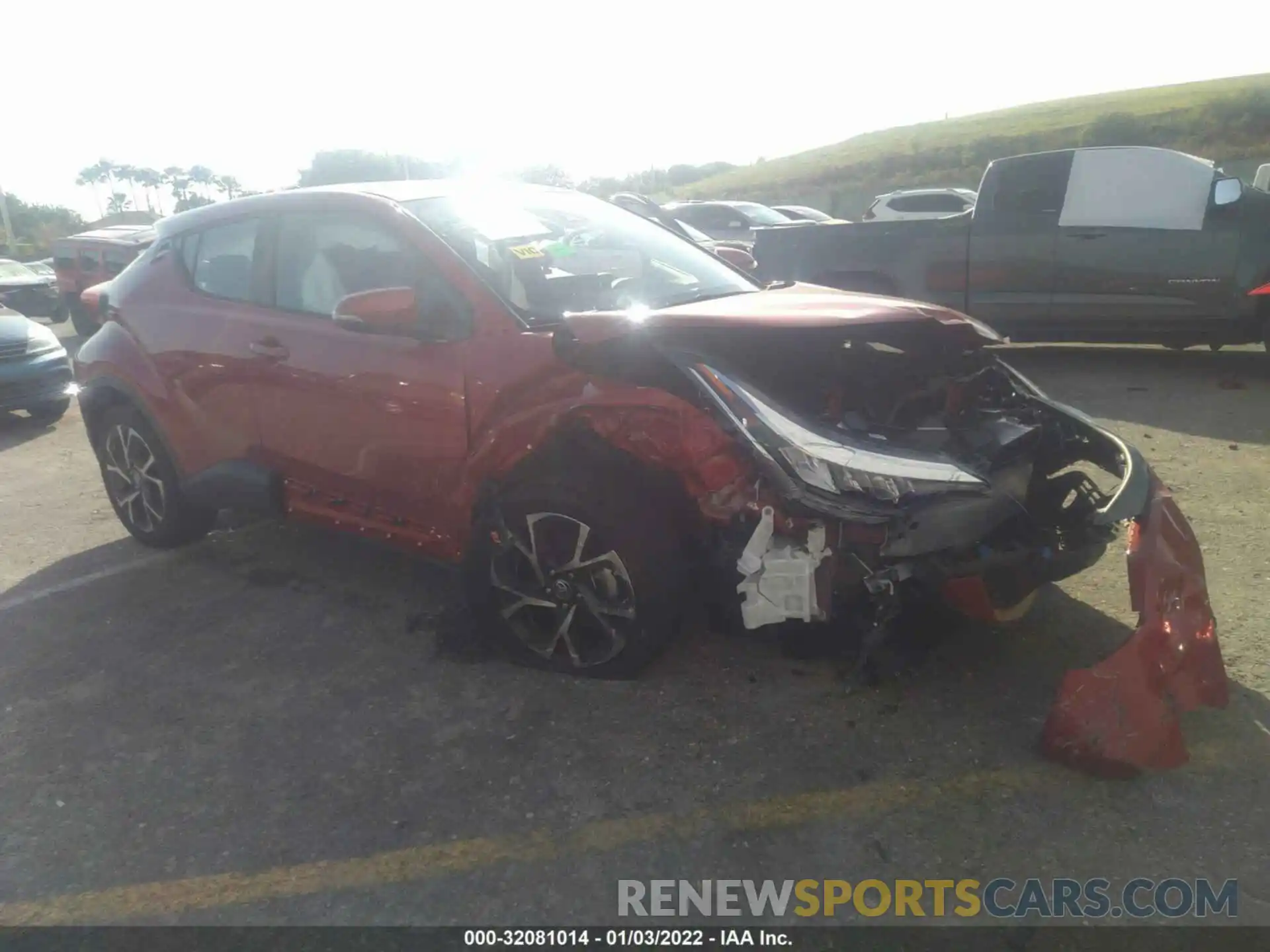 1 Photograph of a damaged car NMTKHMBX5MR135821 TOYOTA C-HR 2021