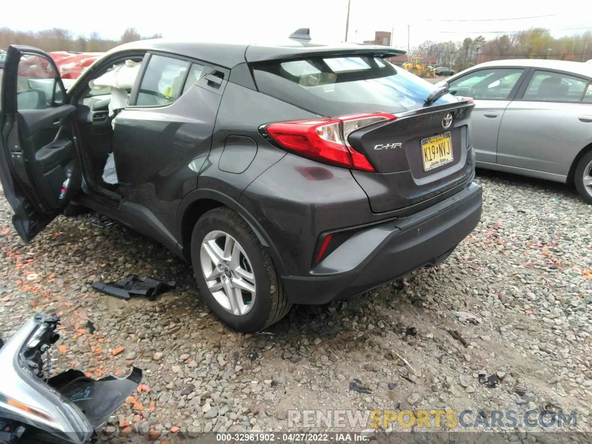 3 Photograph of a damaged car NMTKHMBX6MR126495 TOYOTA C-HR 2021