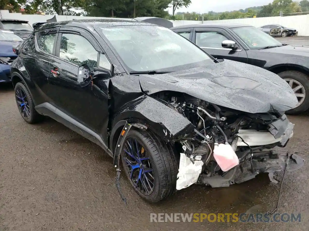 1 Photograph of a damaged car NMTKHMBX7MR118812 TOYOTA C-HR 2021